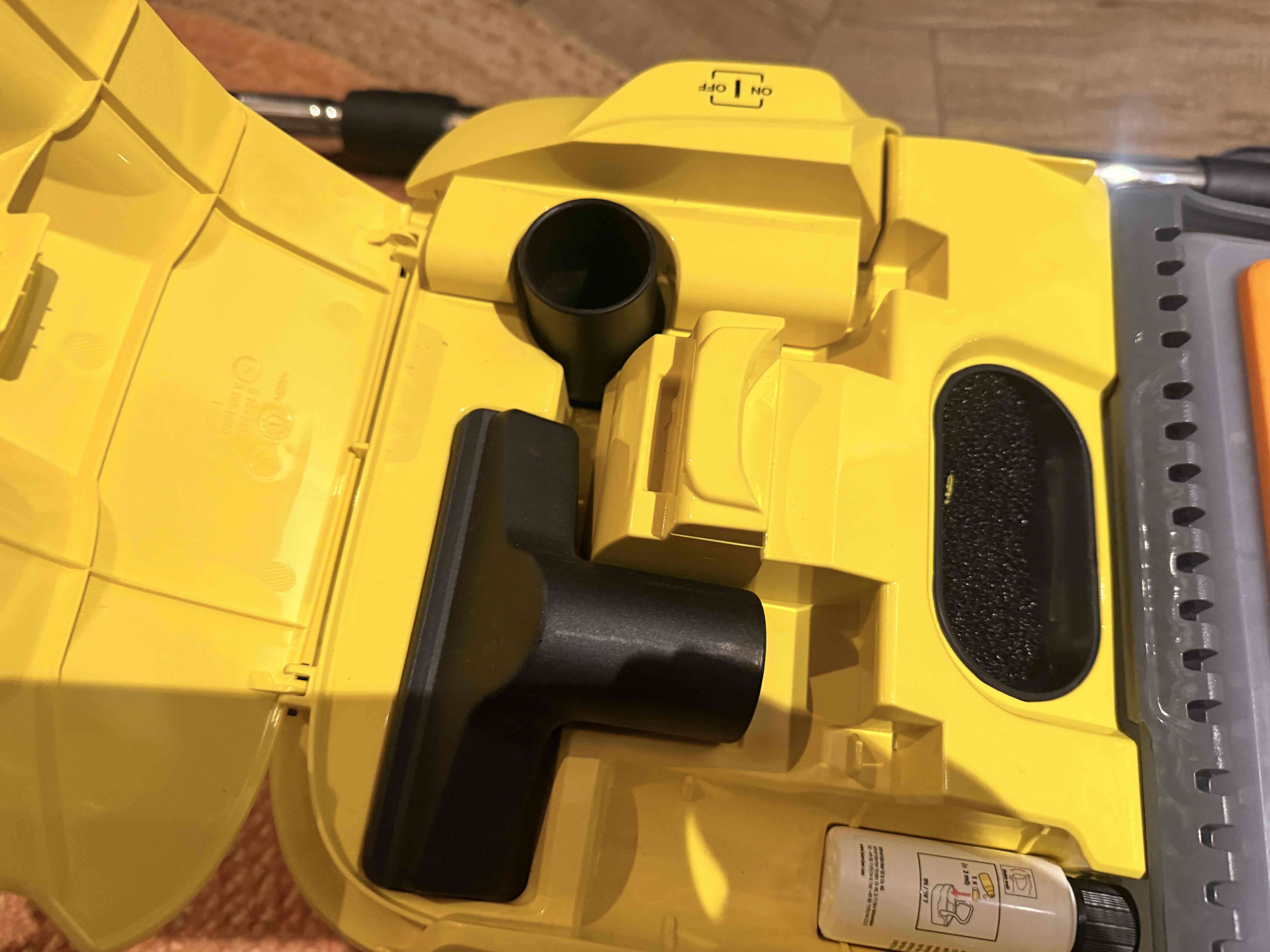 Aspiradora Karcher con filtro de agua - 4