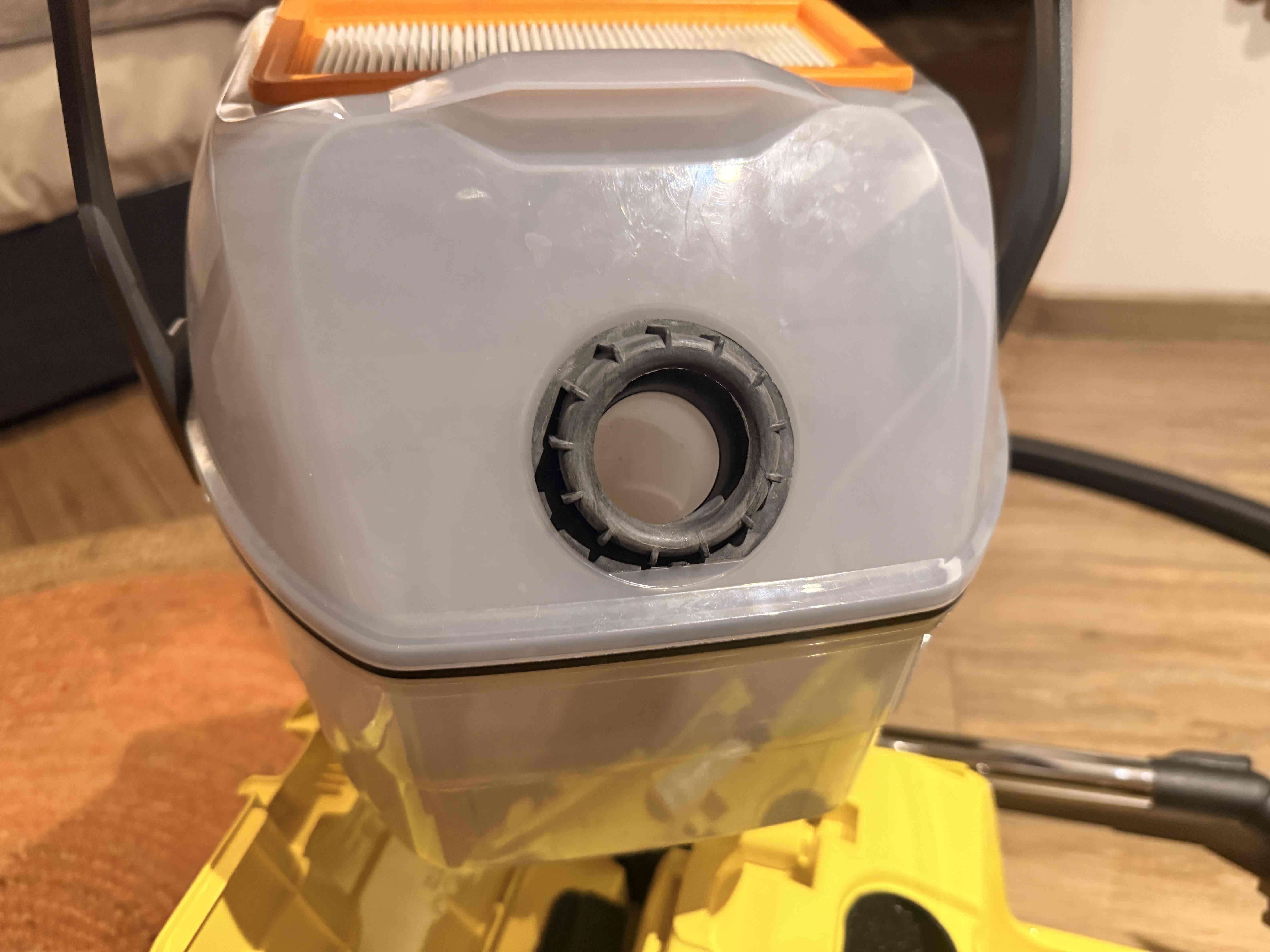 Aspiradora Karcher con filtro de agua - 6