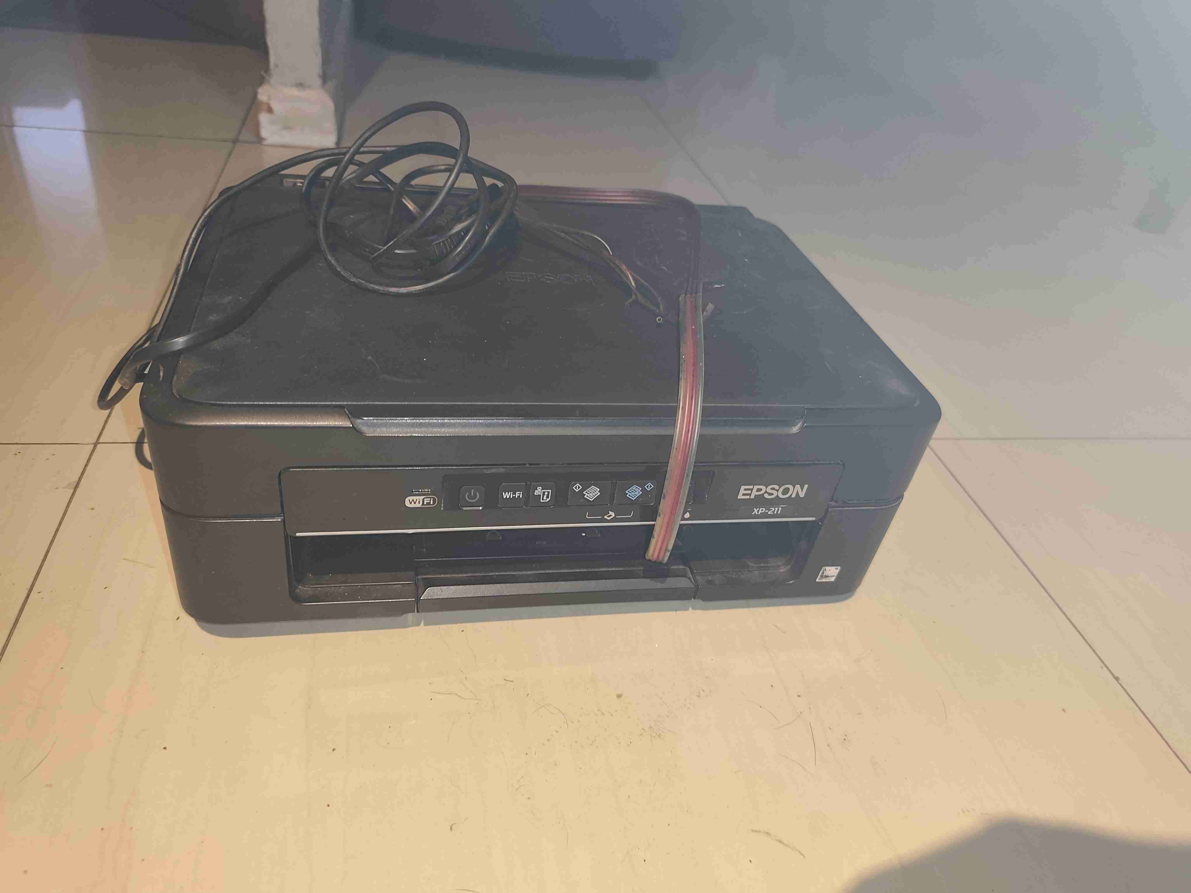 Impresora Epson XP-211 usada - miniatura 2