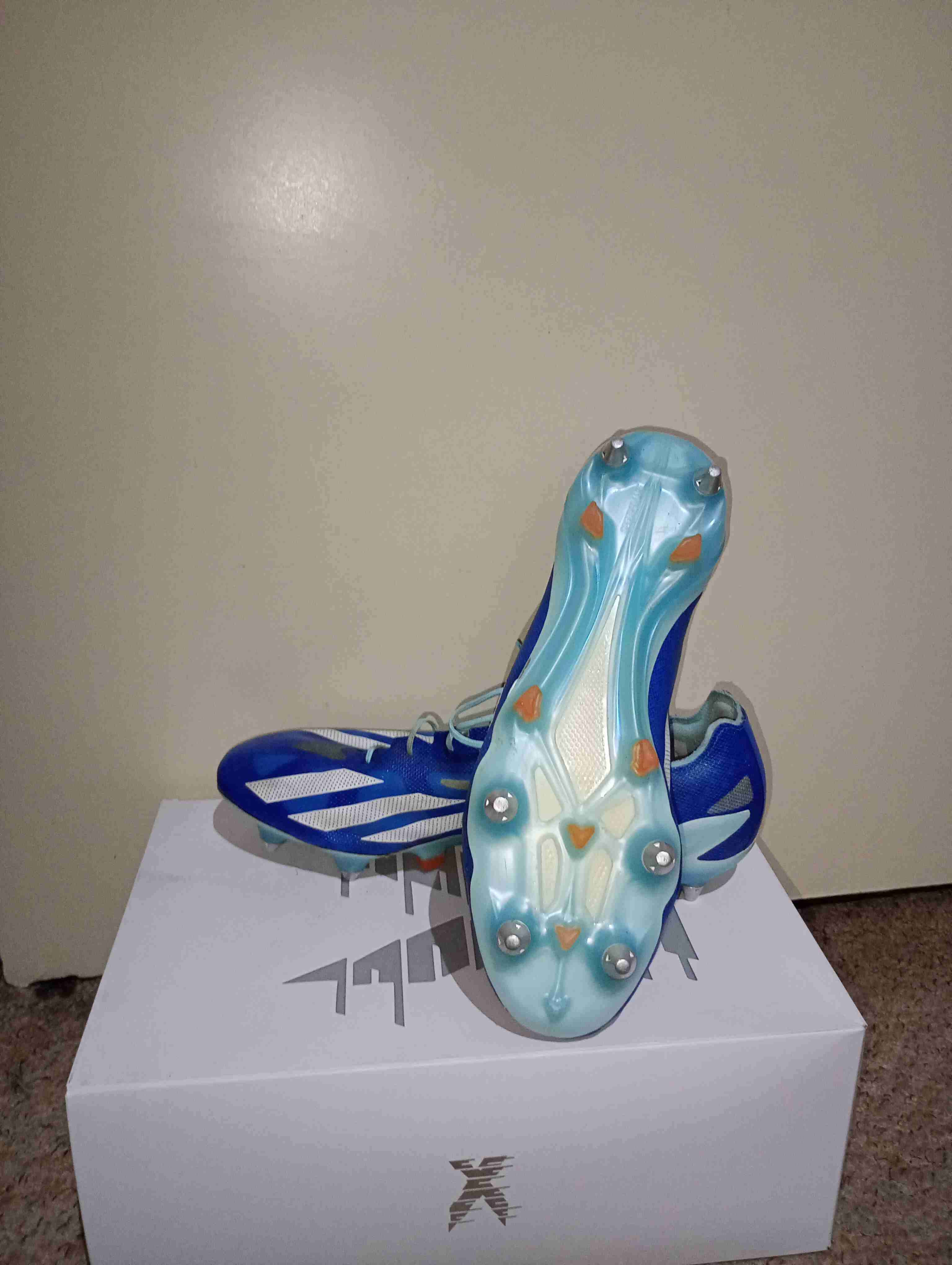 Zapatos de fútbol con toperoles de aluminio - miniatura 2