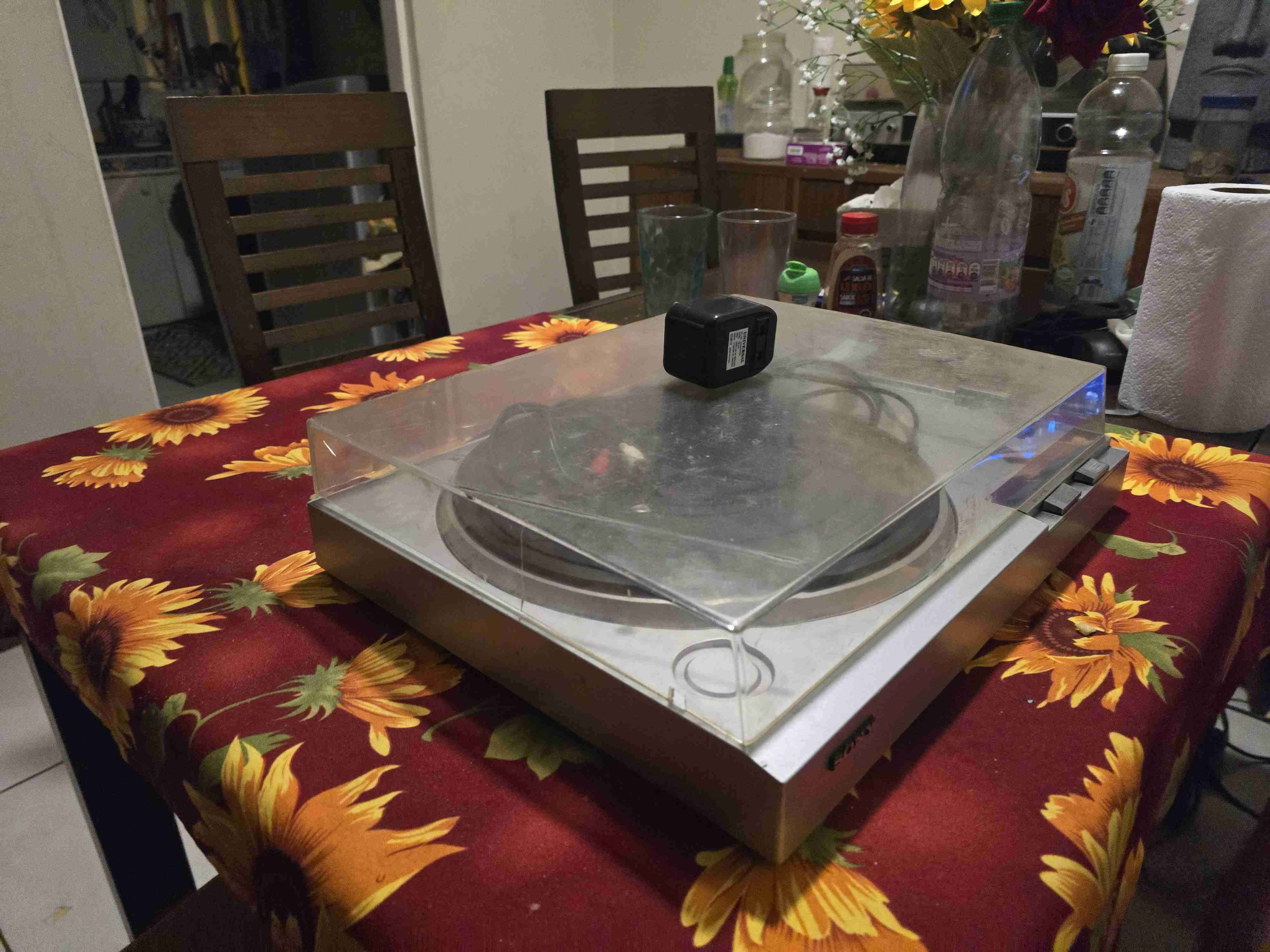 Tocadiscos vintage plateado - miniatura 3