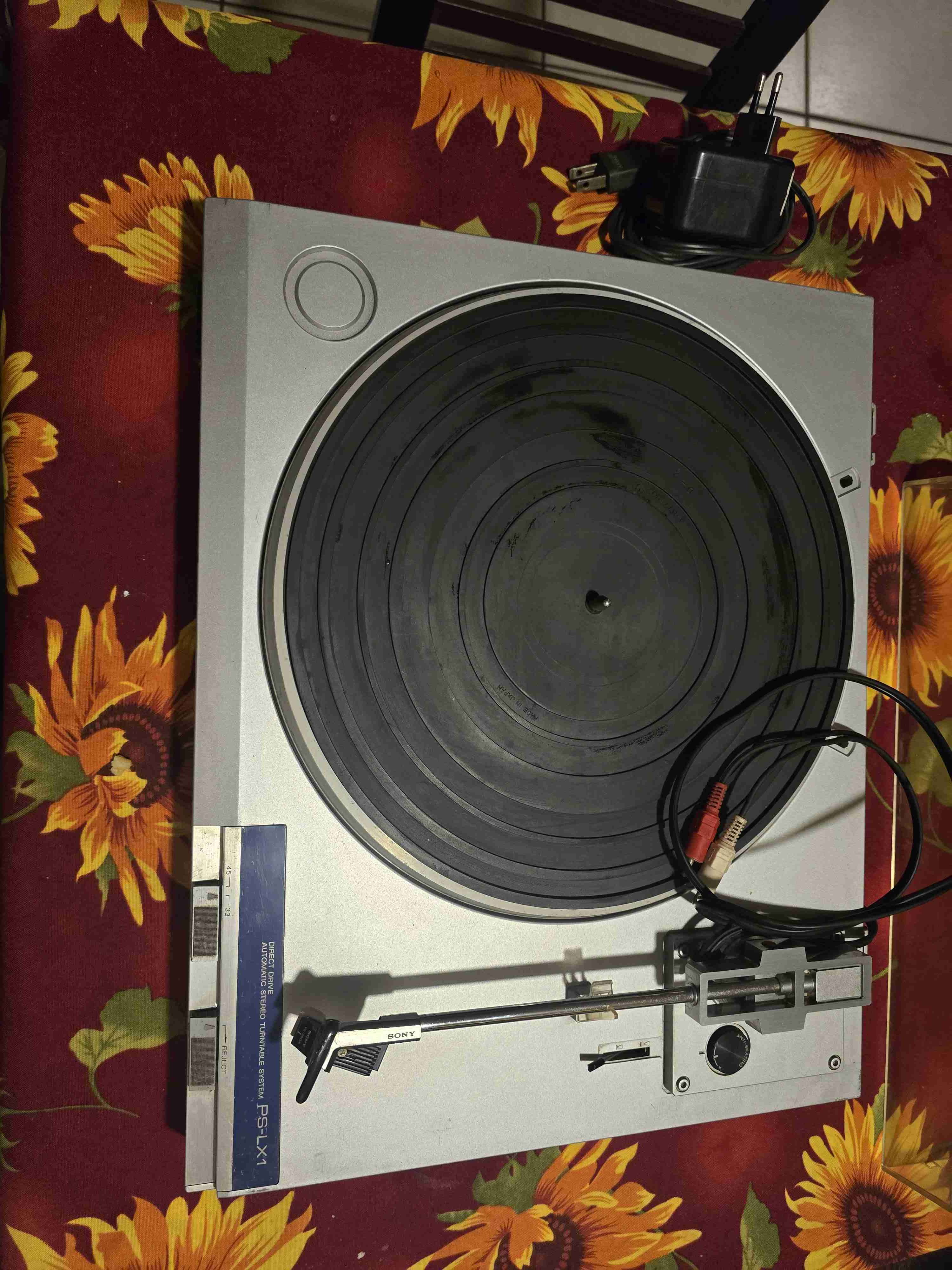 Tocadiscos vintage plateado - miniatura 5