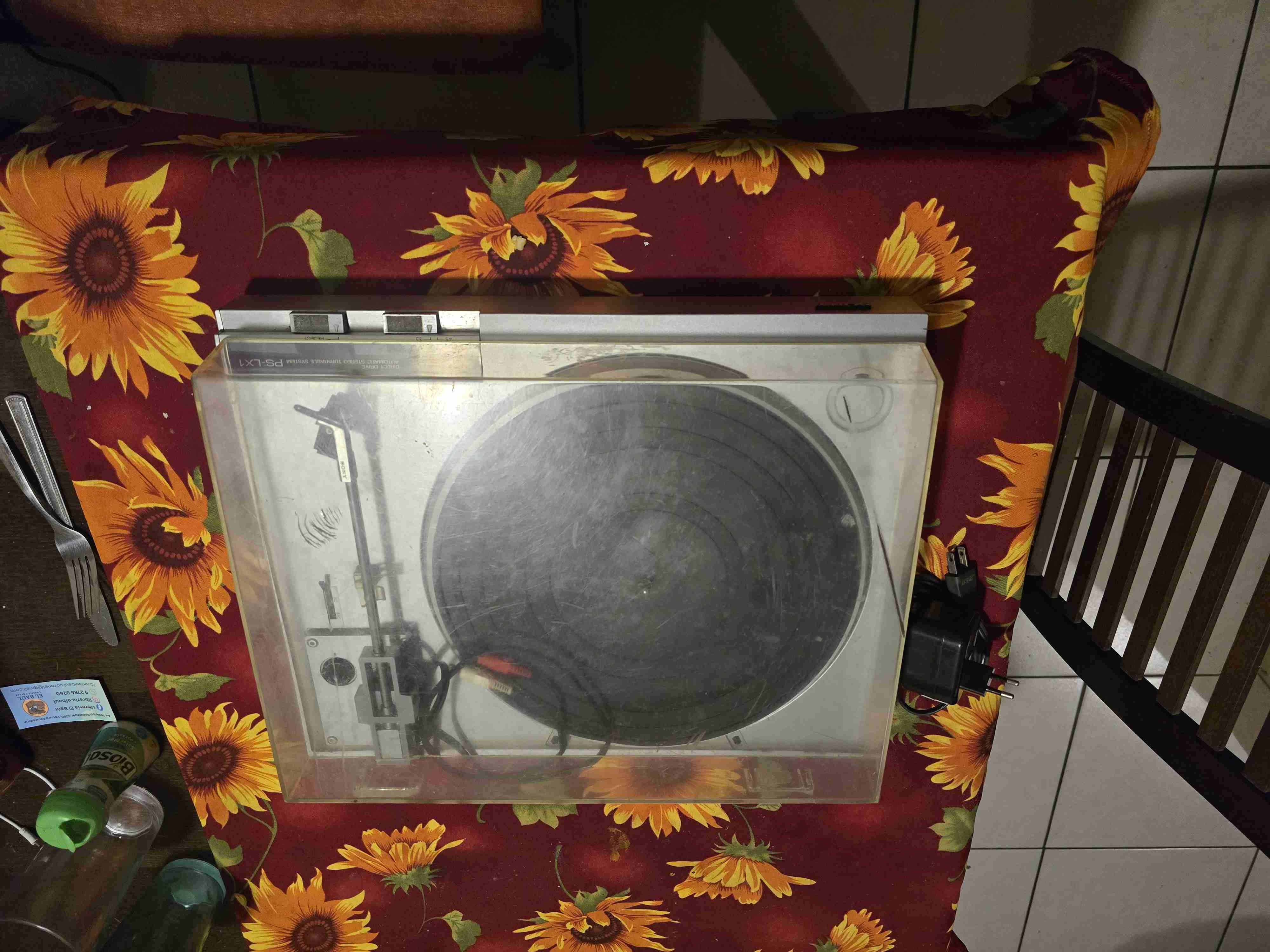 Tocadiscos vintage plateado - miniatura 6