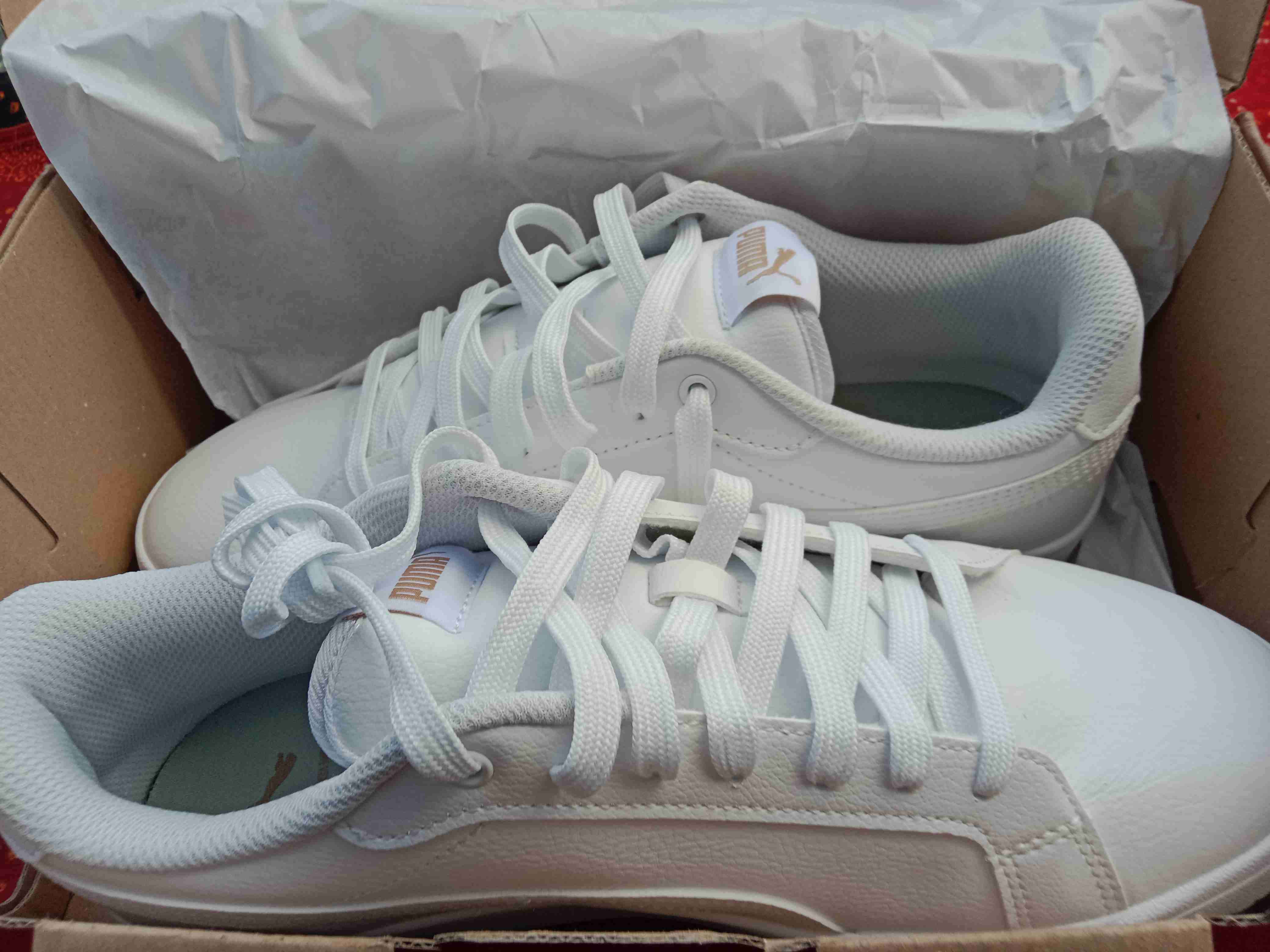 Zapatillas blancas Puma nuevas - miniatura 2