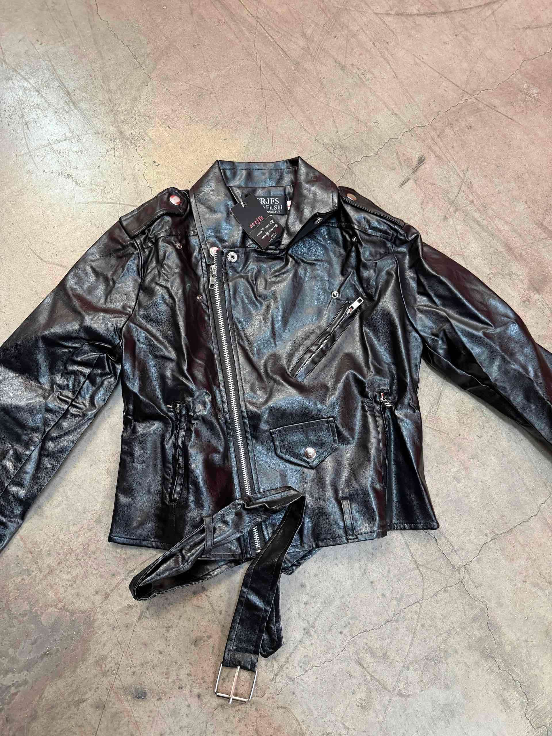 Chaqueta de cuero negra