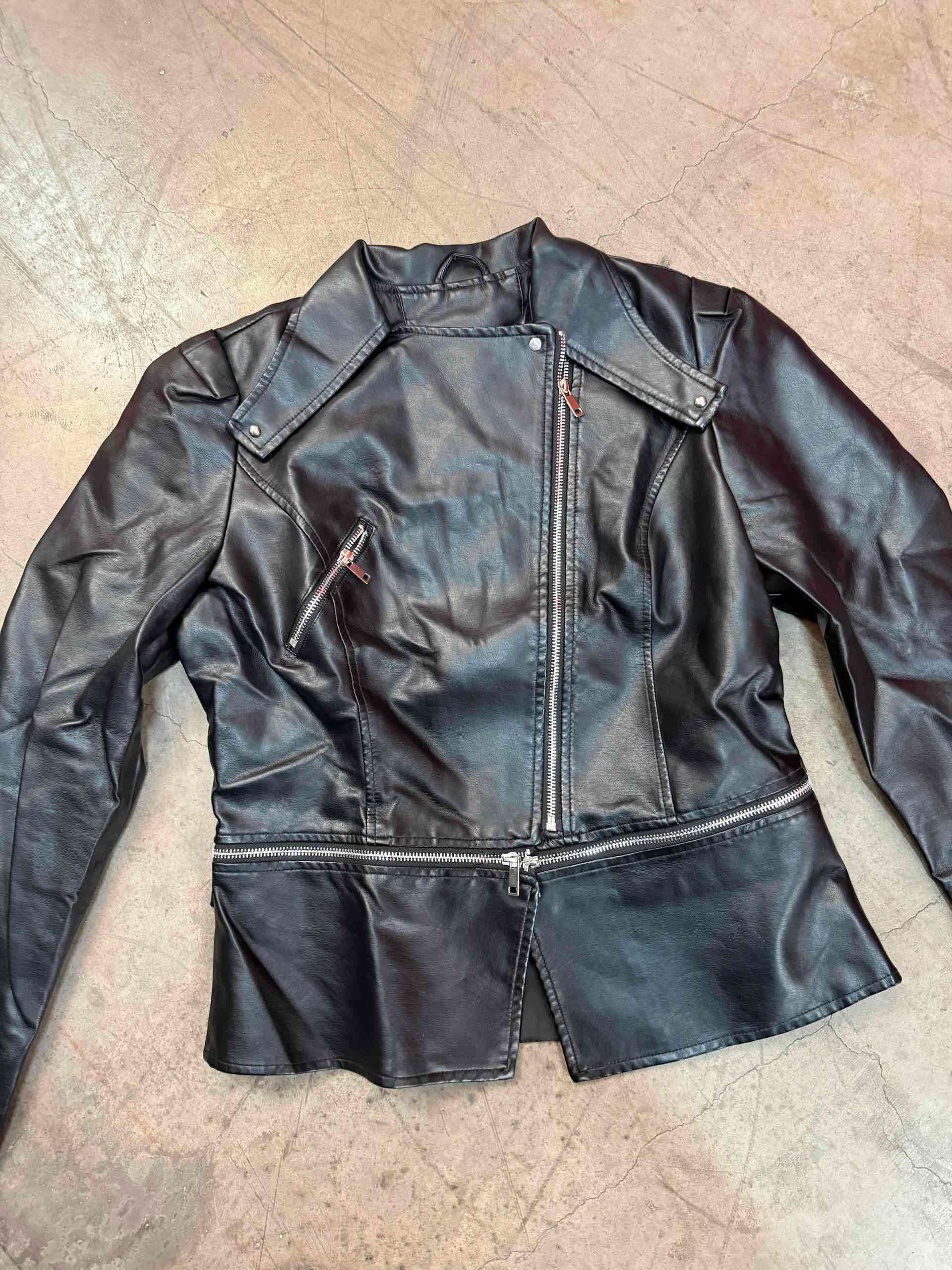 Chaqueta de cuero negra