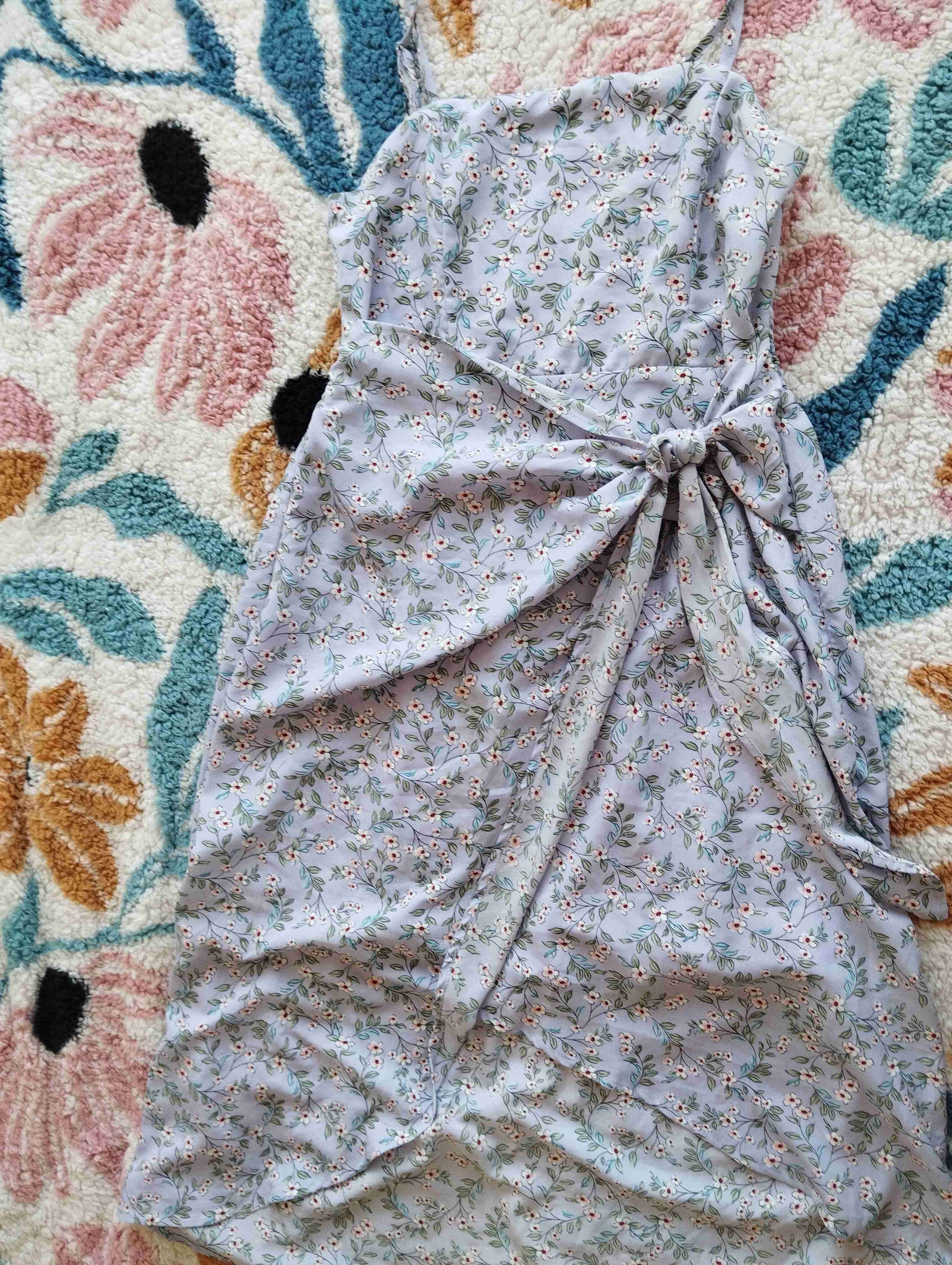 Vestido floral con lazo - miniatura 4