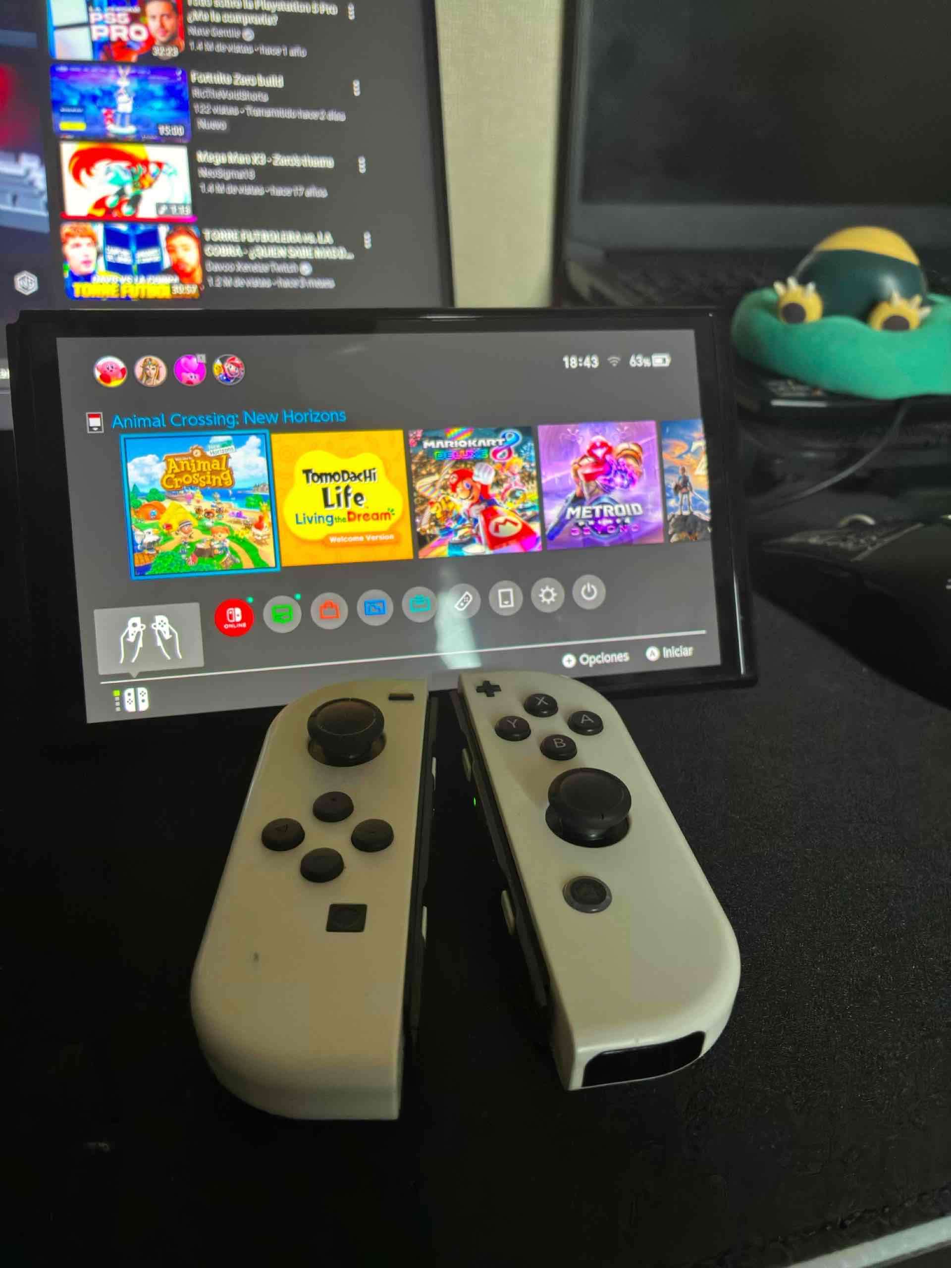 Nintendo Switch oled con caja - miniatura 4