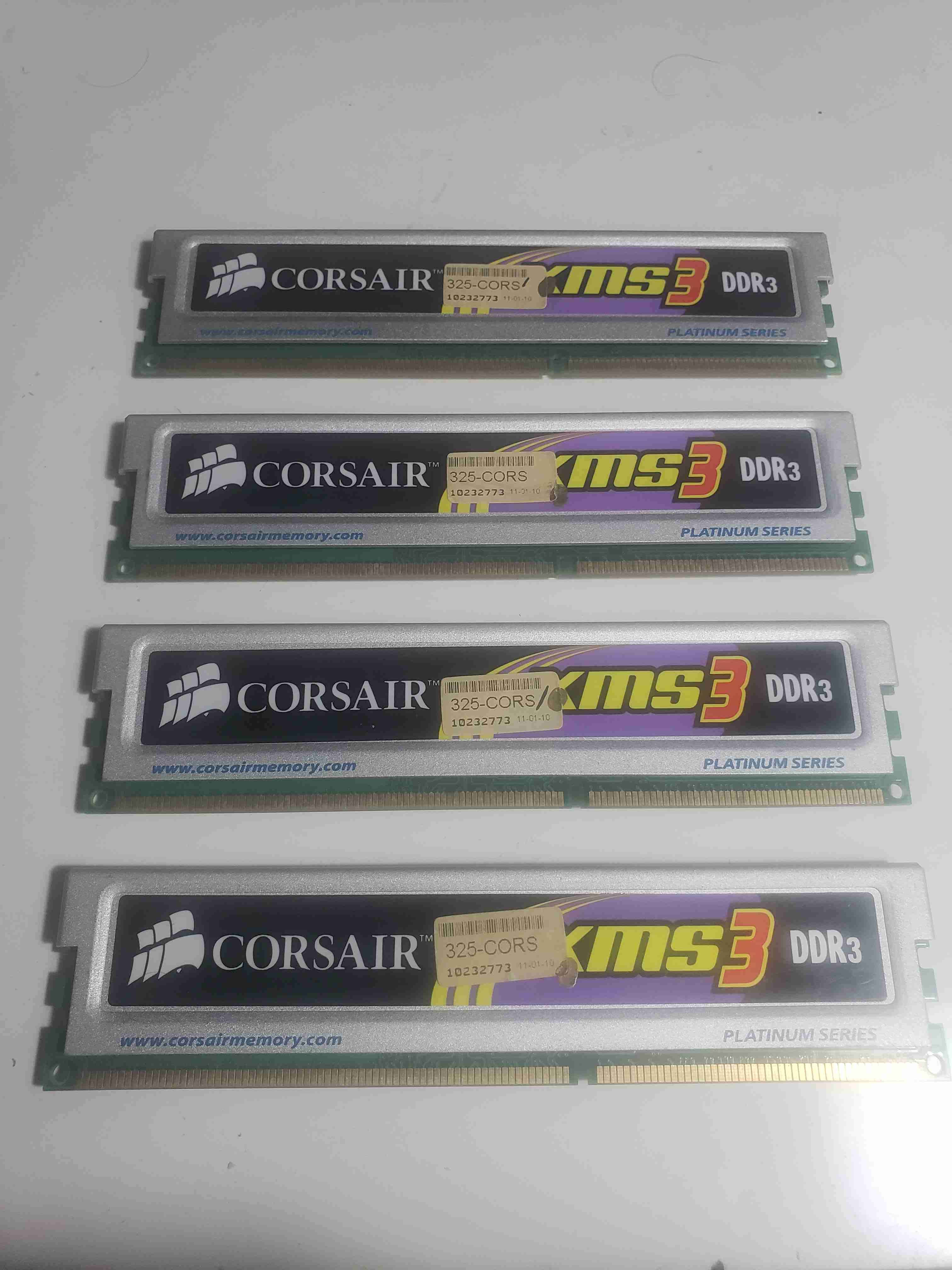 Memoria RAM Corsair 1GB (4 unidades) - miniatura 2