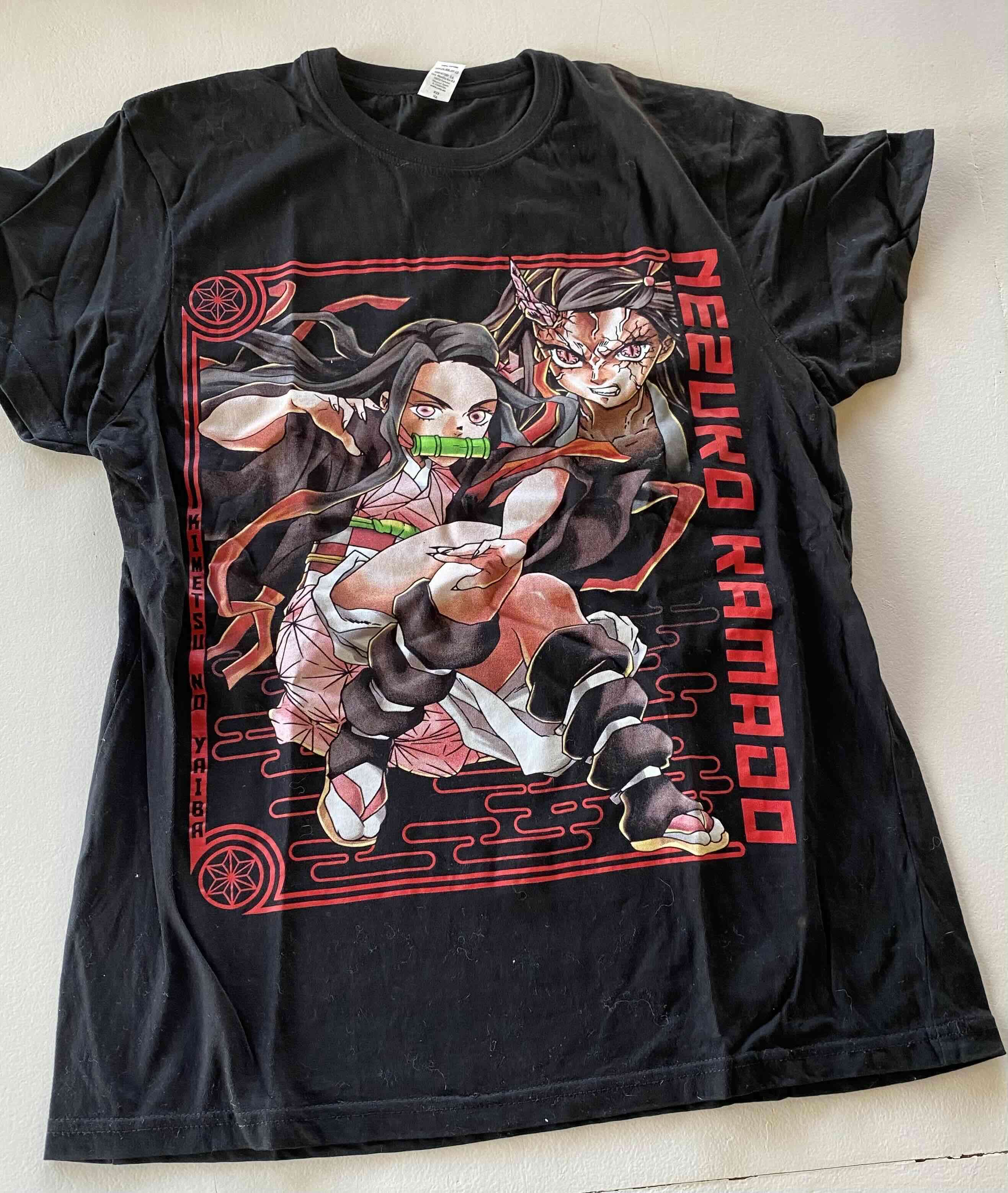 Polera Kimetsu no Yaiba Negra TM - miniatura 1