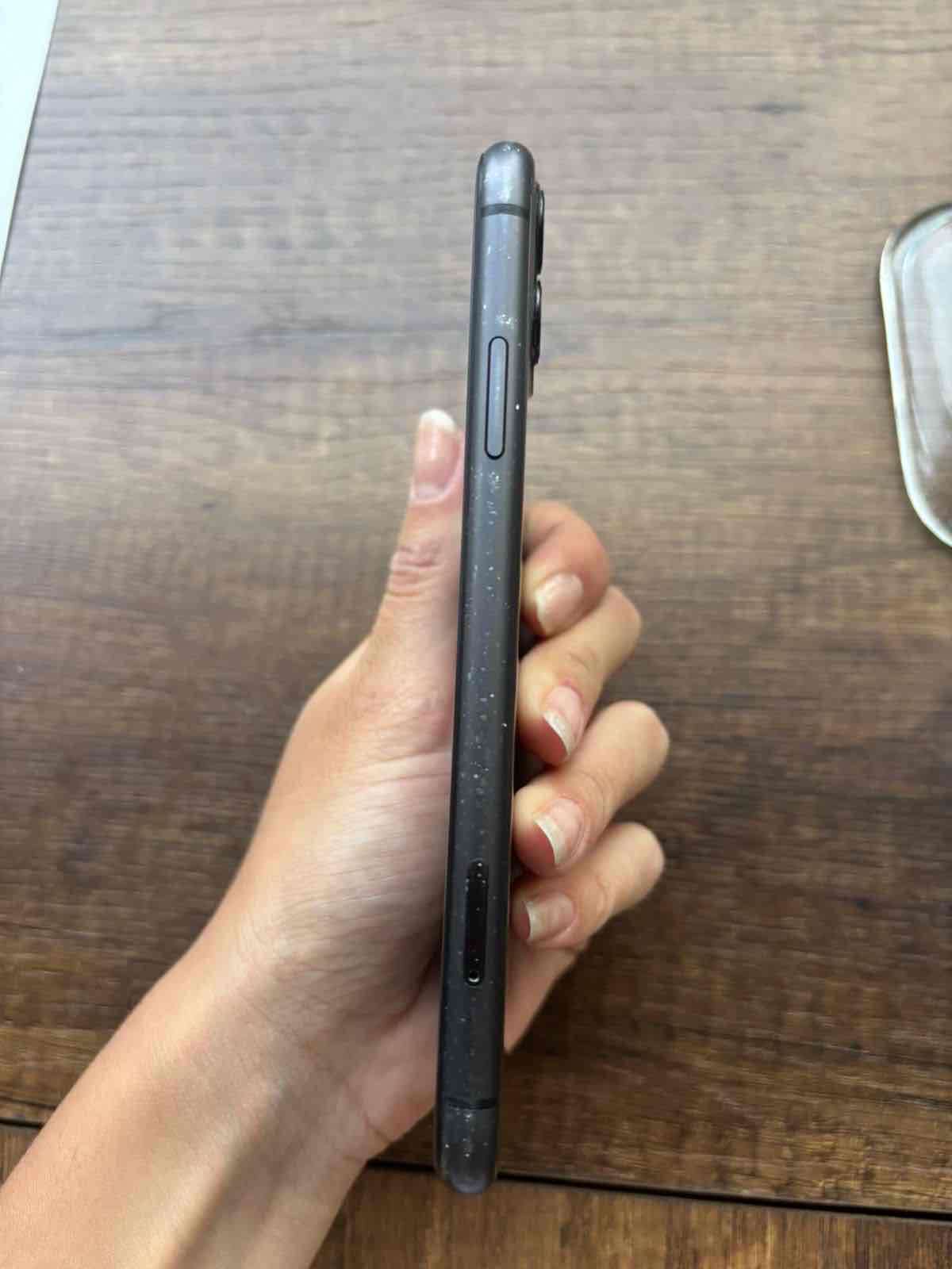 iPhone 11 BARATO - miniatura 4