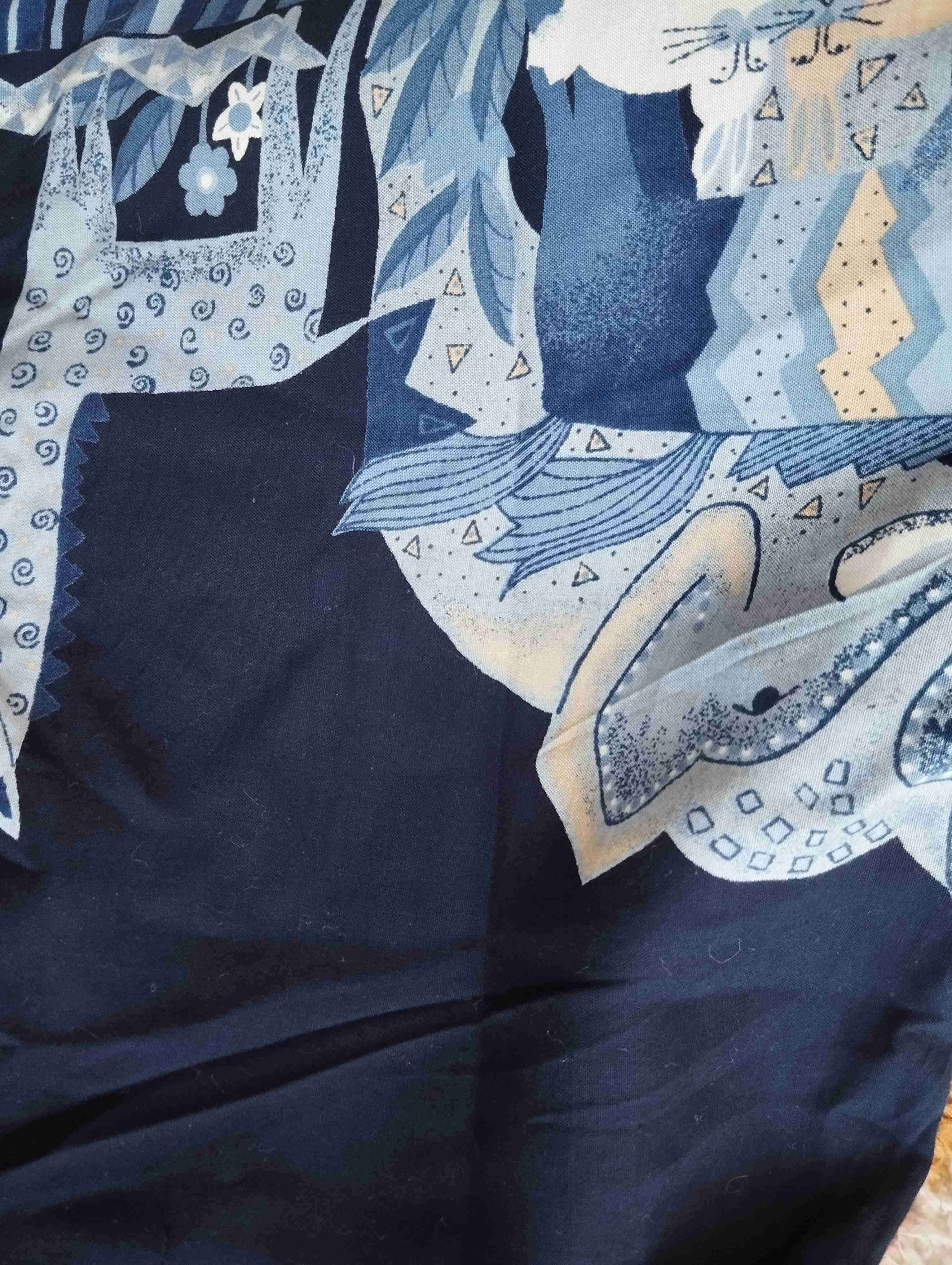 Vestido azul con estampado abstracto - miniatura 5