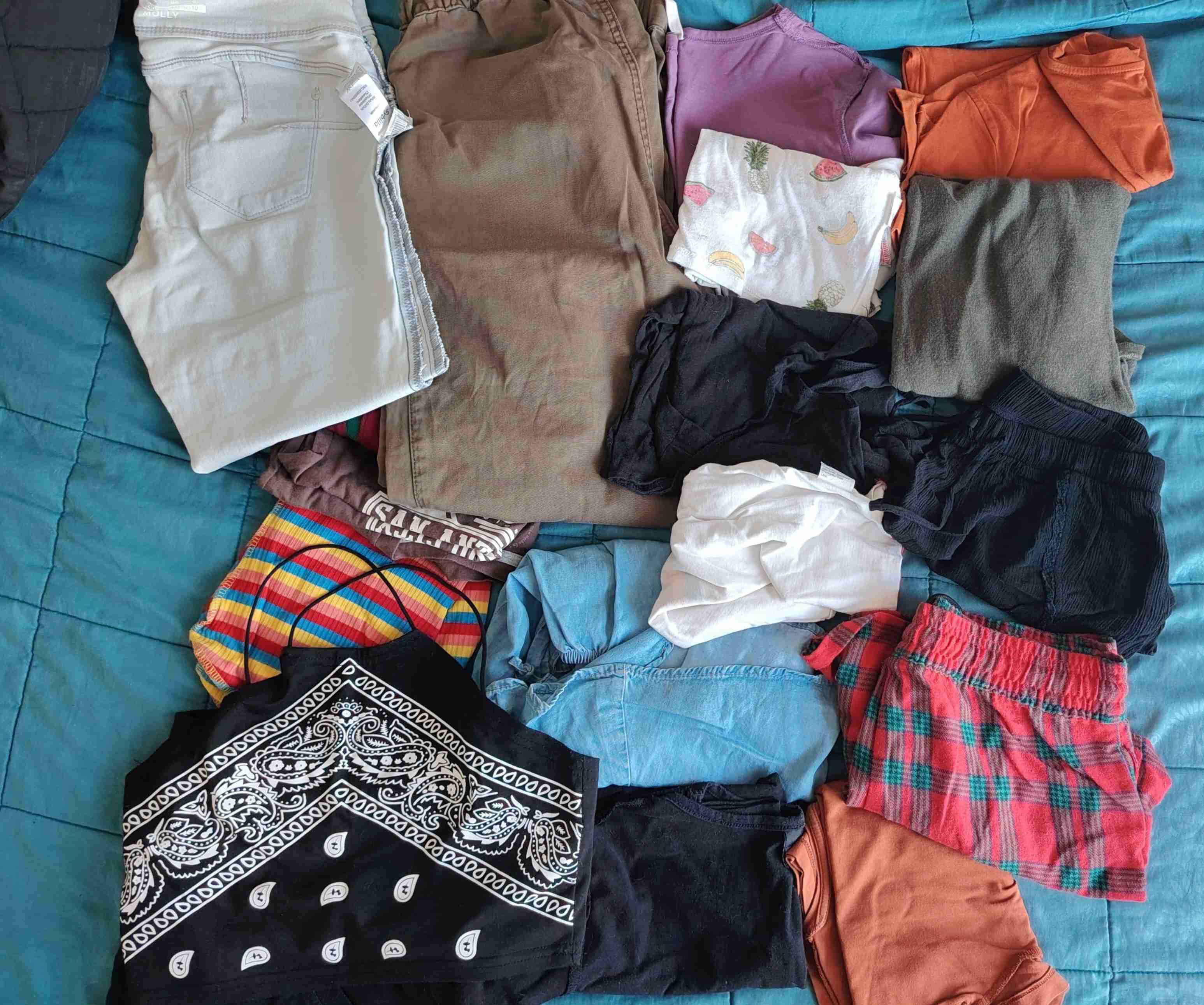 Lote de ropa variada - miniatura 2