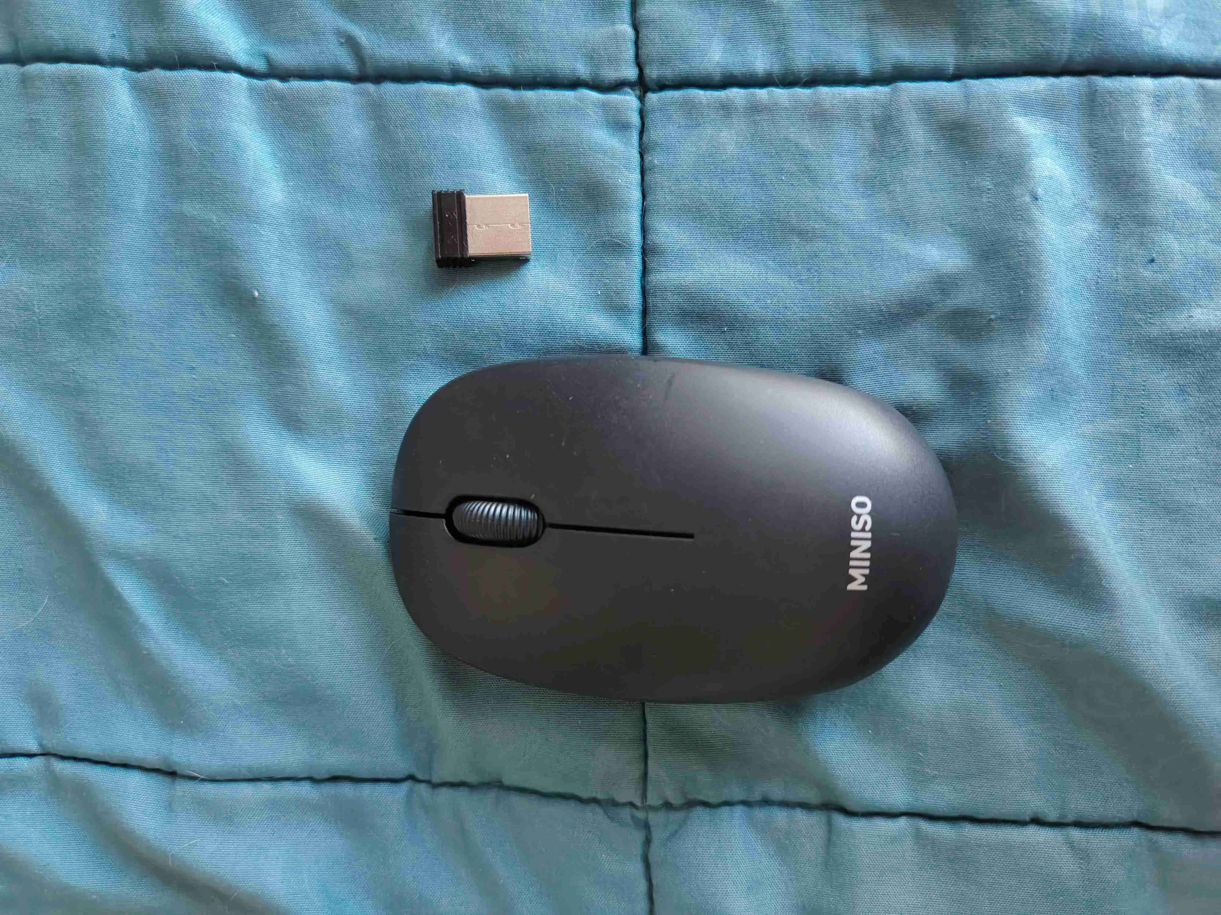 Mouse inalámbrico Miniso negro - miniatura 2