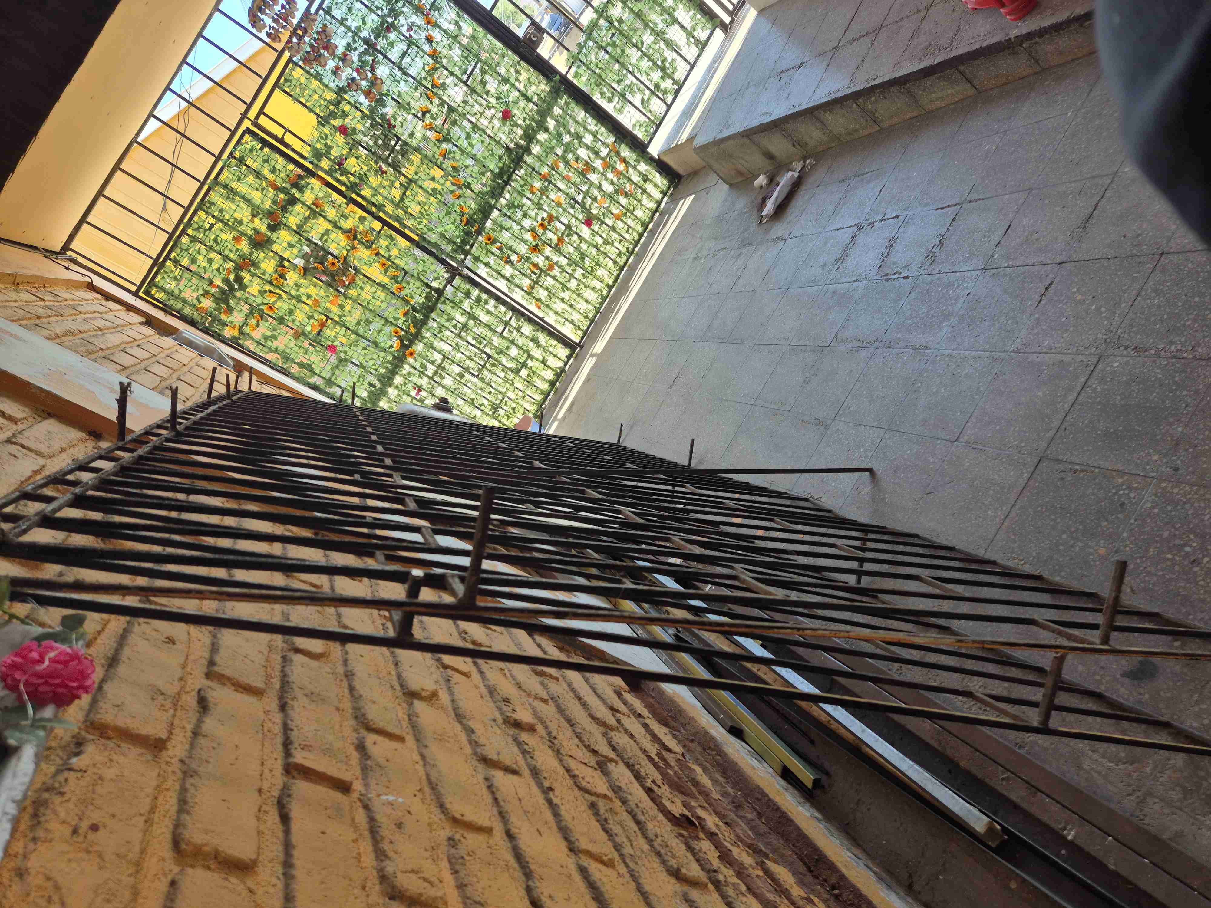 Rejas fierro cuadrado sólido - miniatura 2