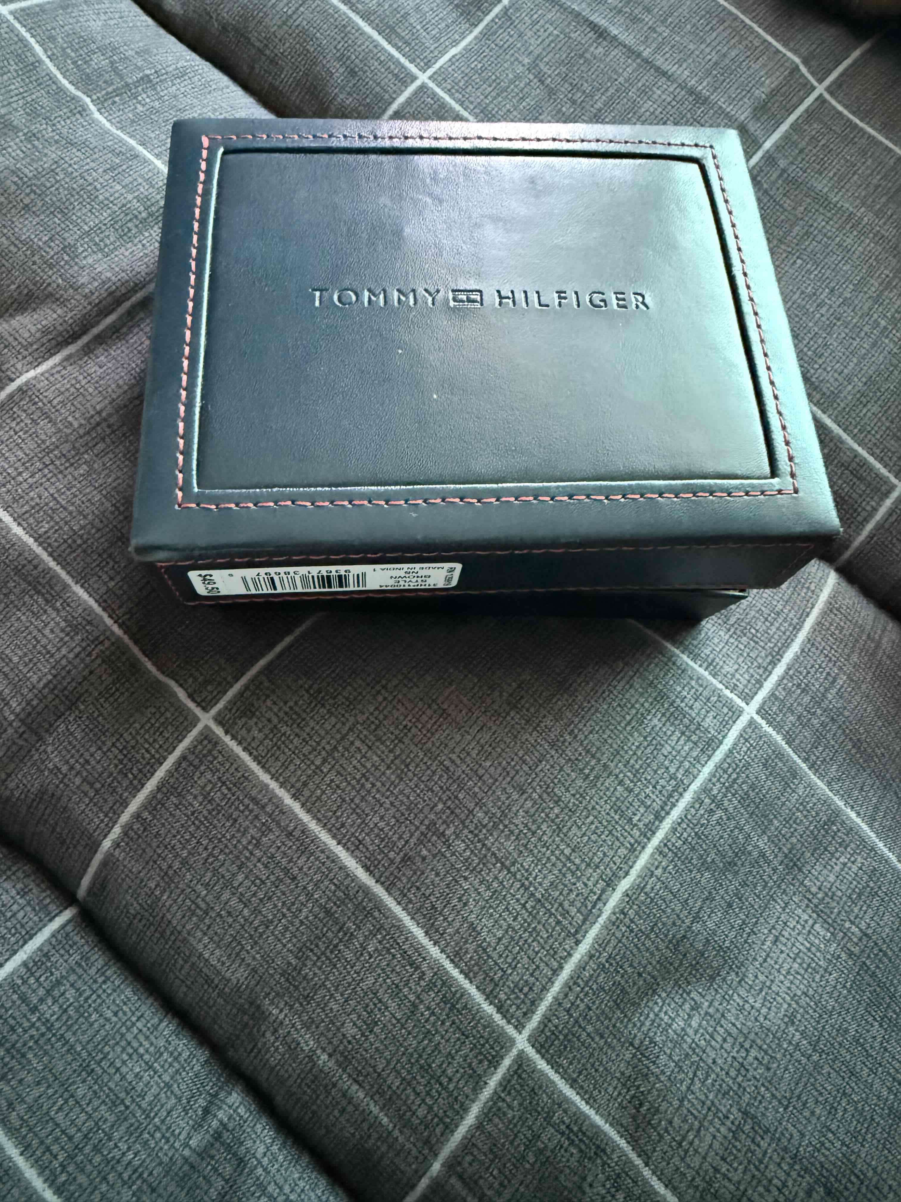 Billetera Guess negra - miniatura 4