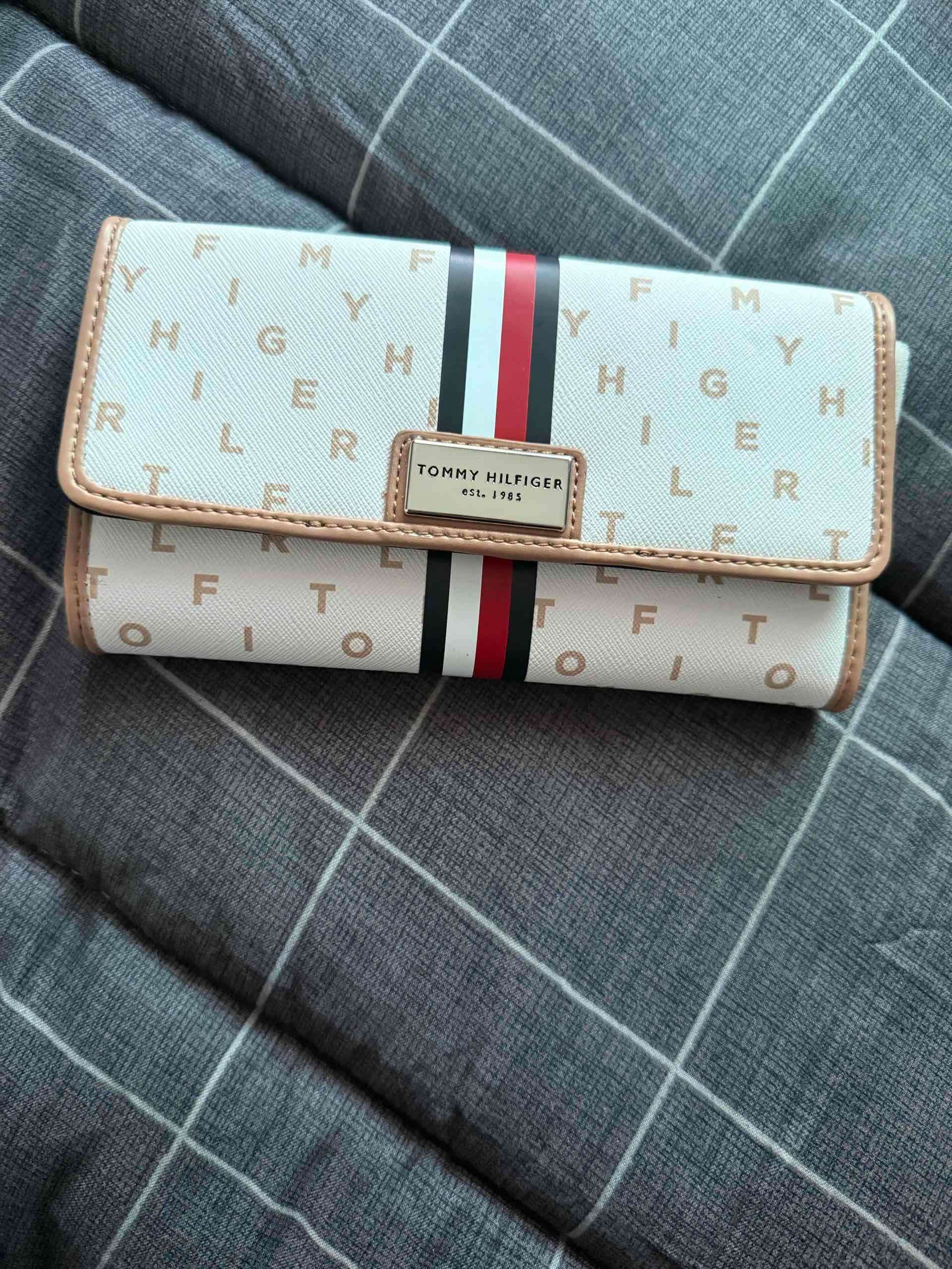 Billetera Guess negra - miniatura 6