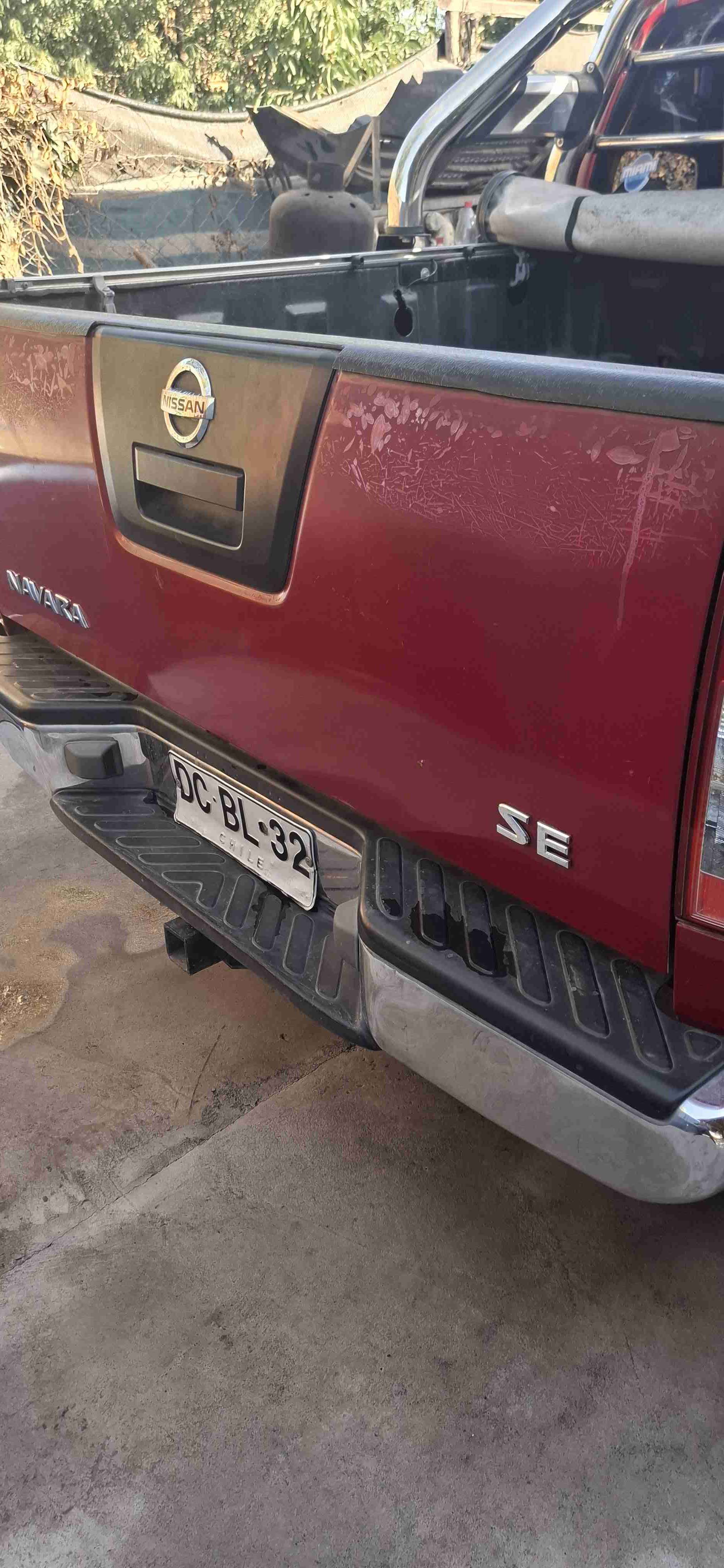 Camioneta Nissan navara - miniatura 5