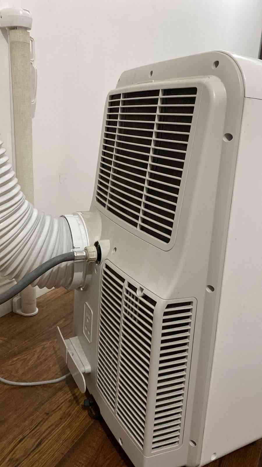 Aire acondicionado portátil 12000 BTU - miniatura 3