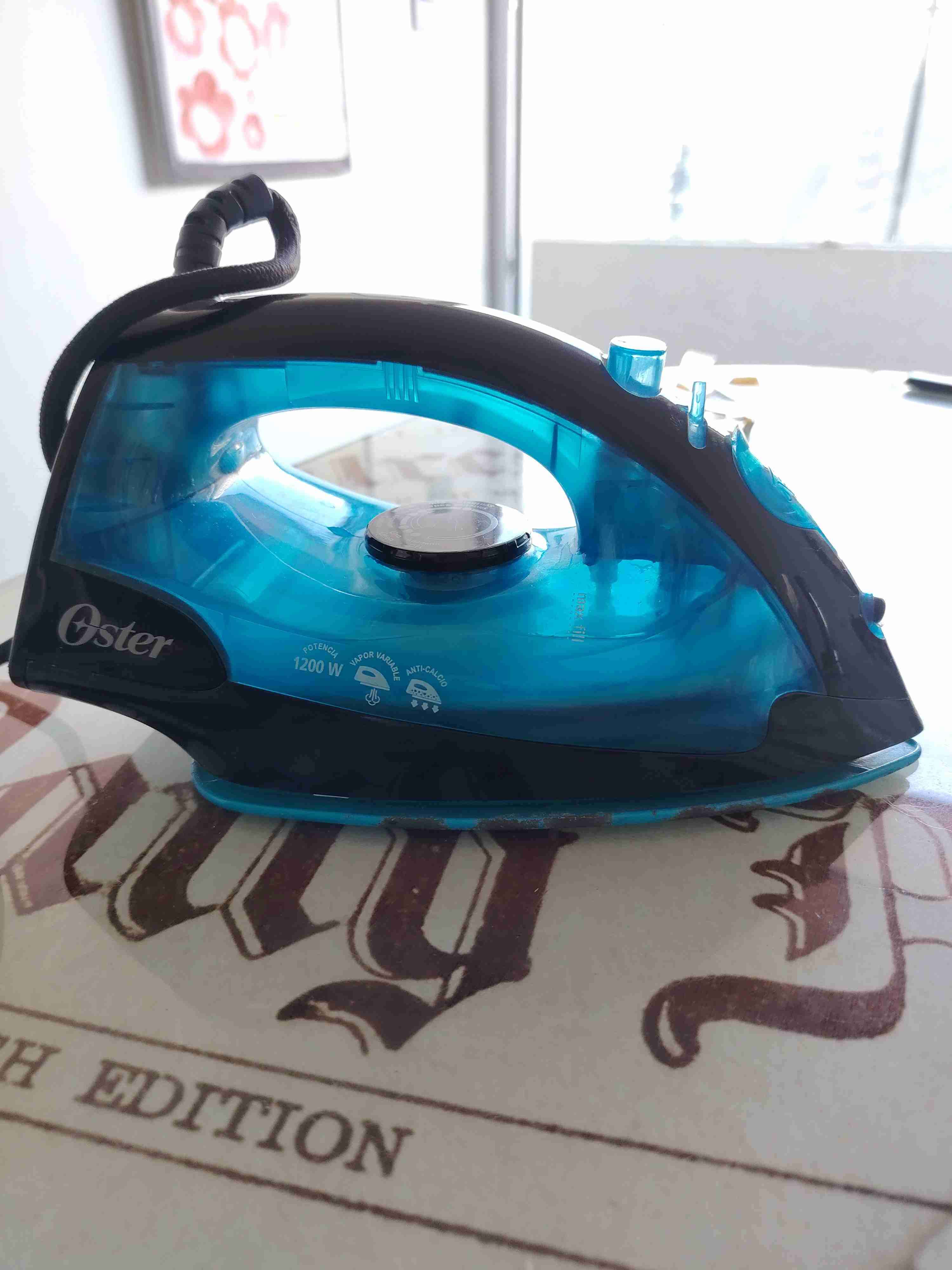 Plancha de vapor Oster azul - miniatura 2