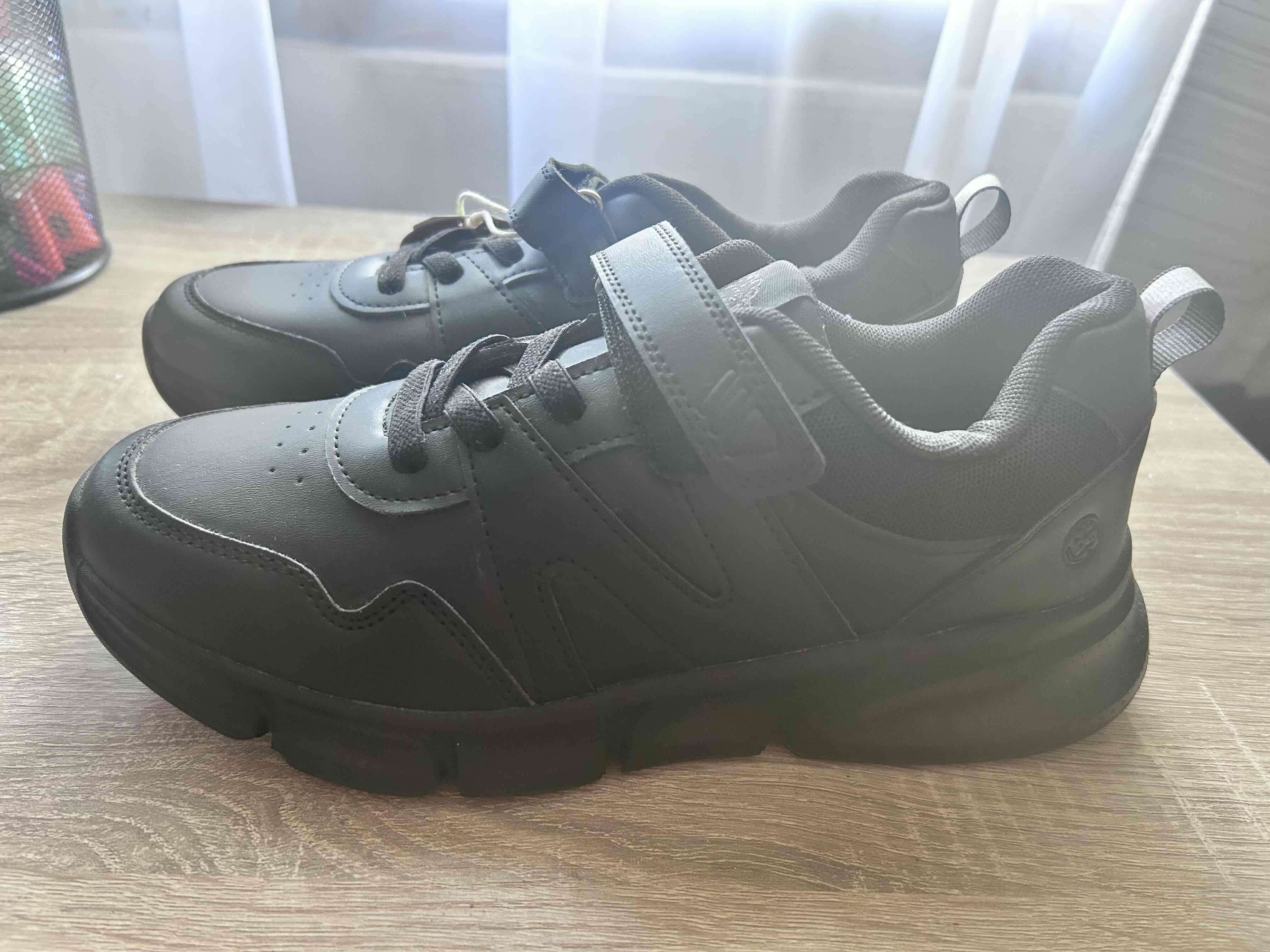 Zapatillas negras escolar - miniatura 2