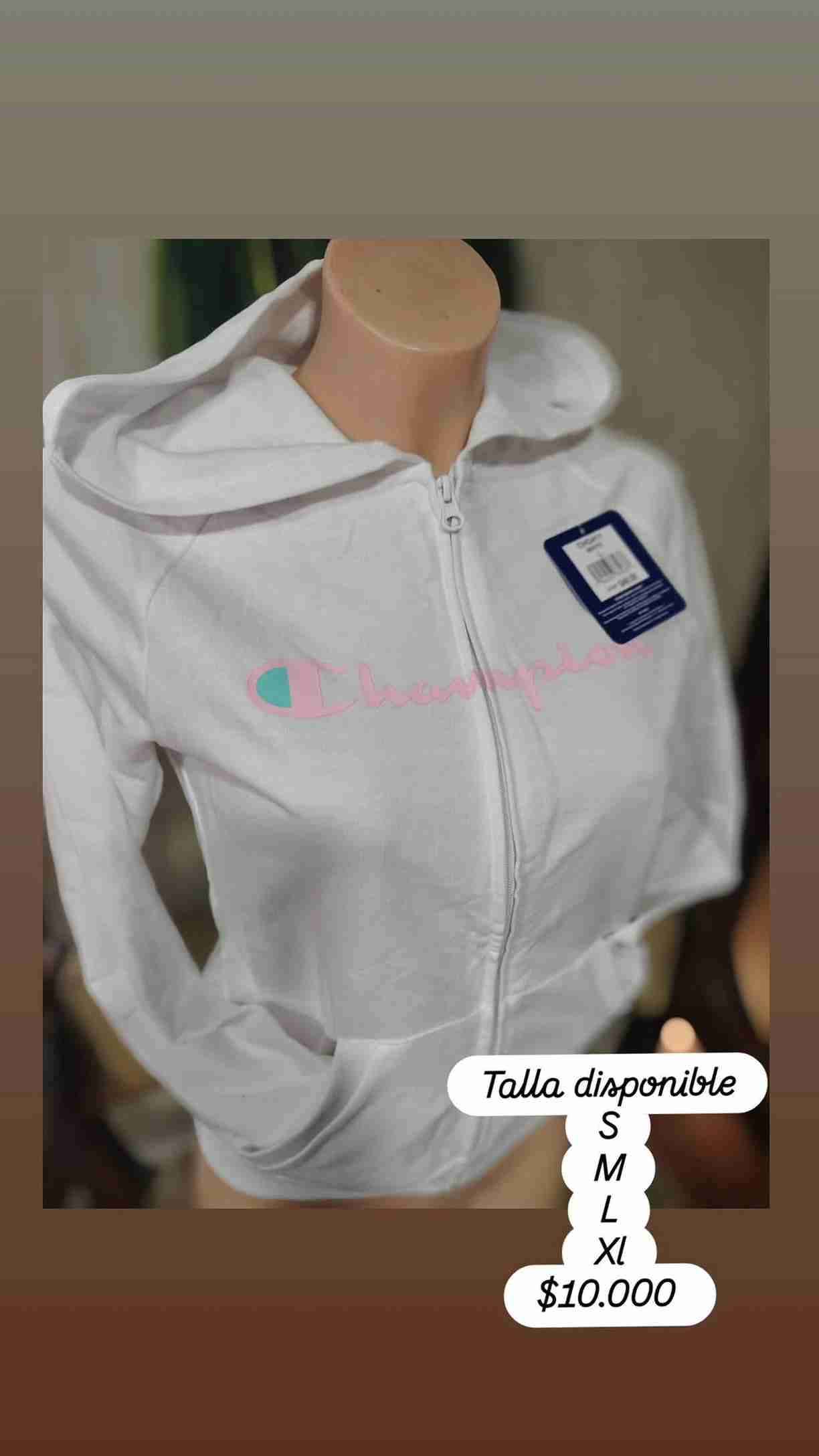 Polerón blanco con capucha - miniatura 1