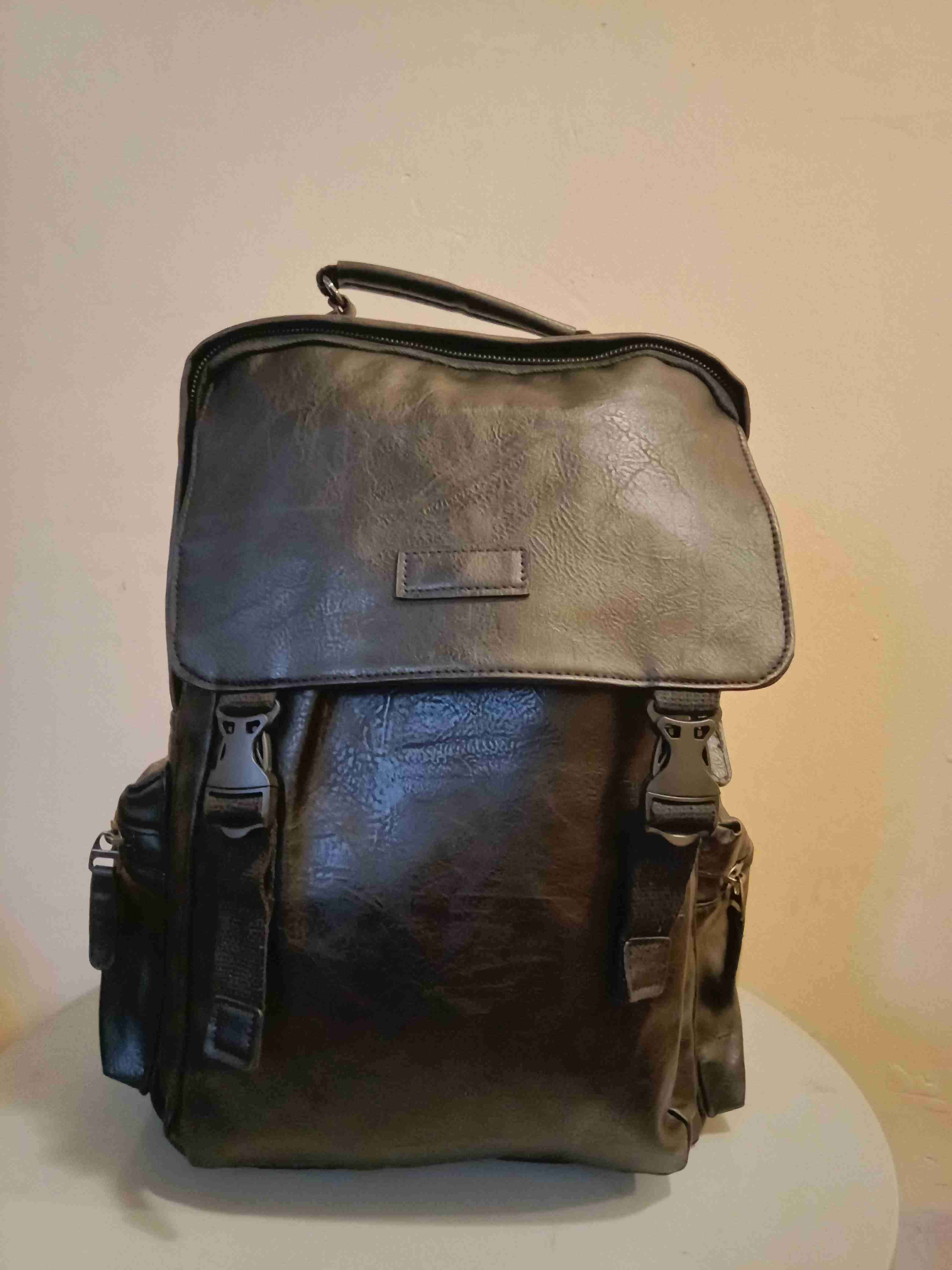 Mochila negra y café estilo clásico - miniatura 1