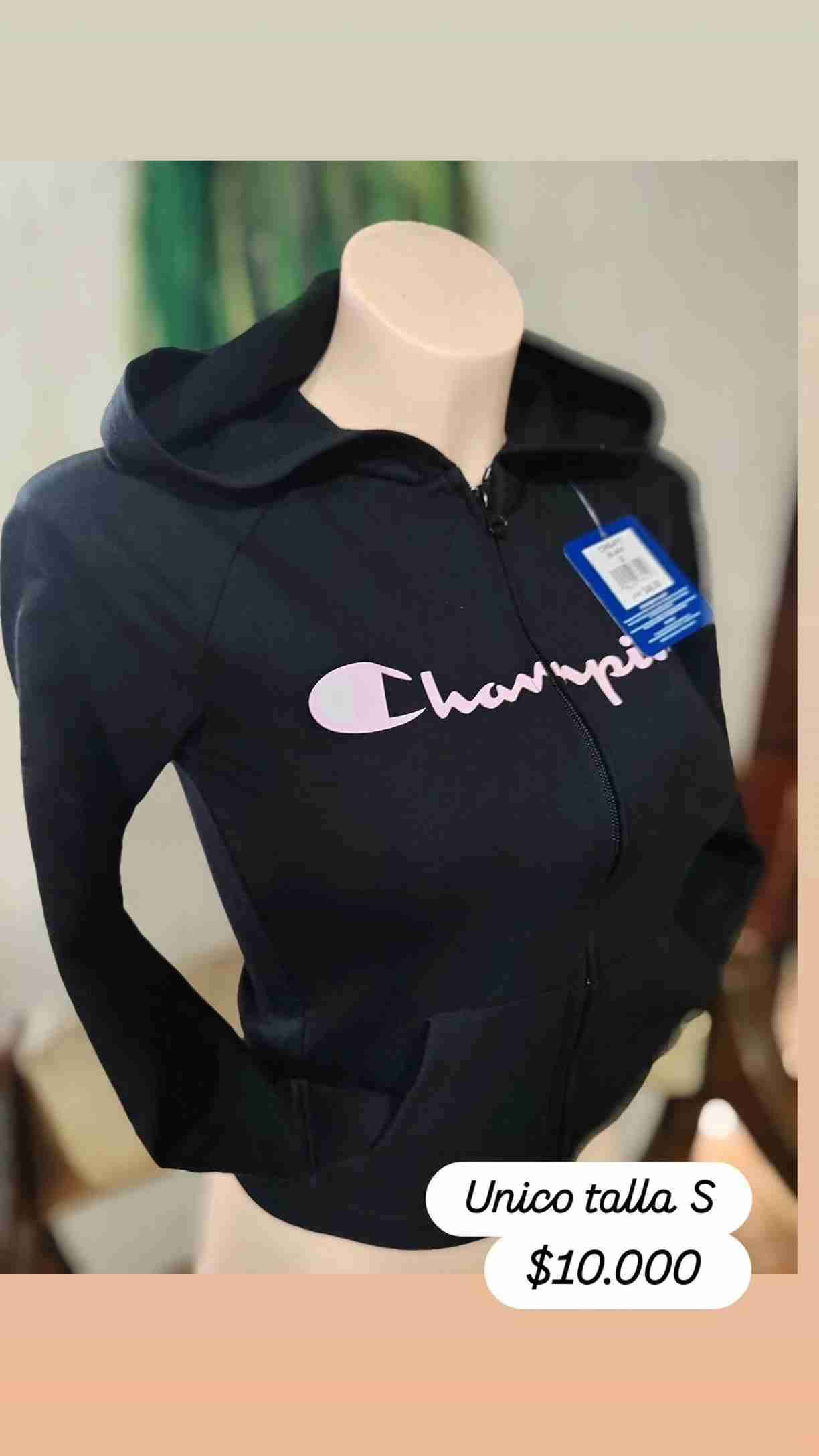 Polerón blanco con capucha - miniatura 4