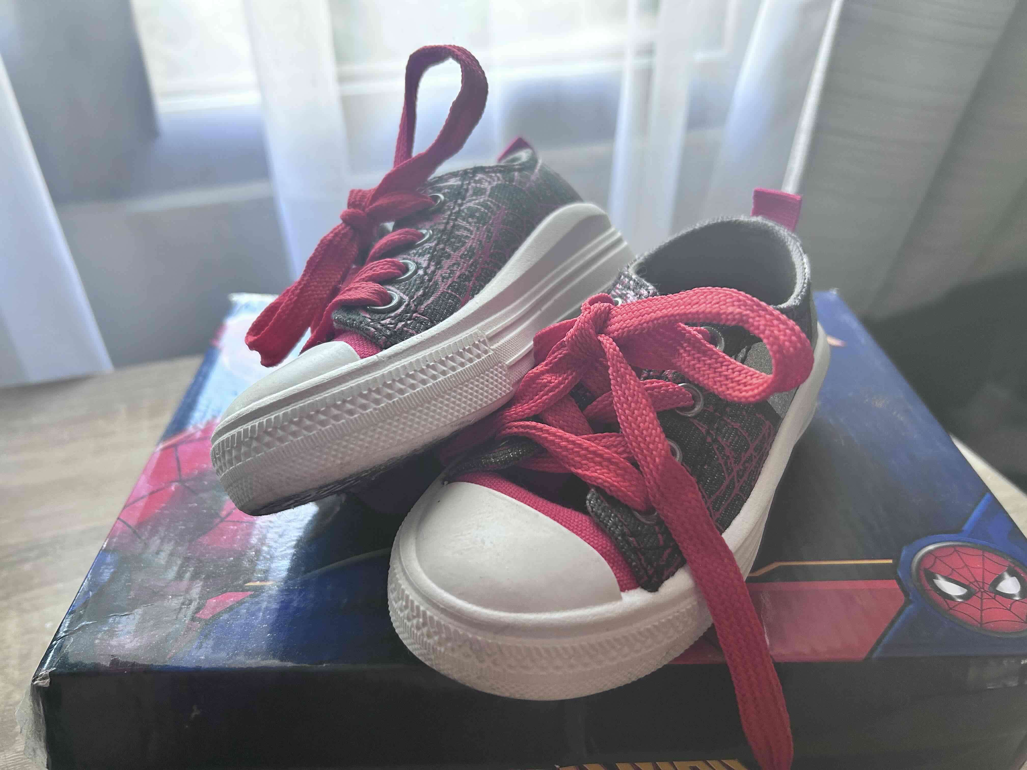 Zapatillas infantiles con diseño - miniatura 2