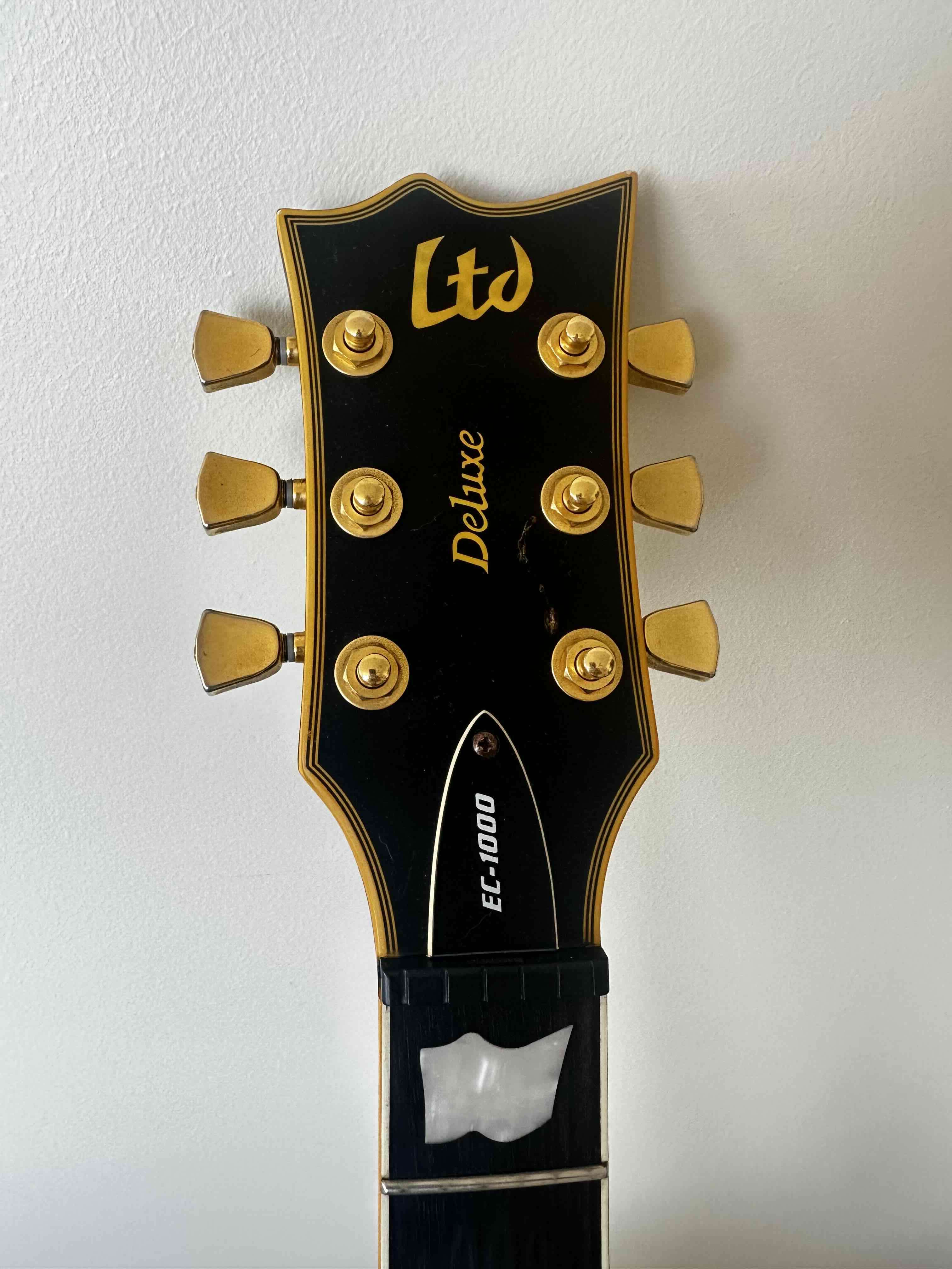 Guitarra eléctrica negra LTD/ESP EC-1000 Deluxe - miniatura 4