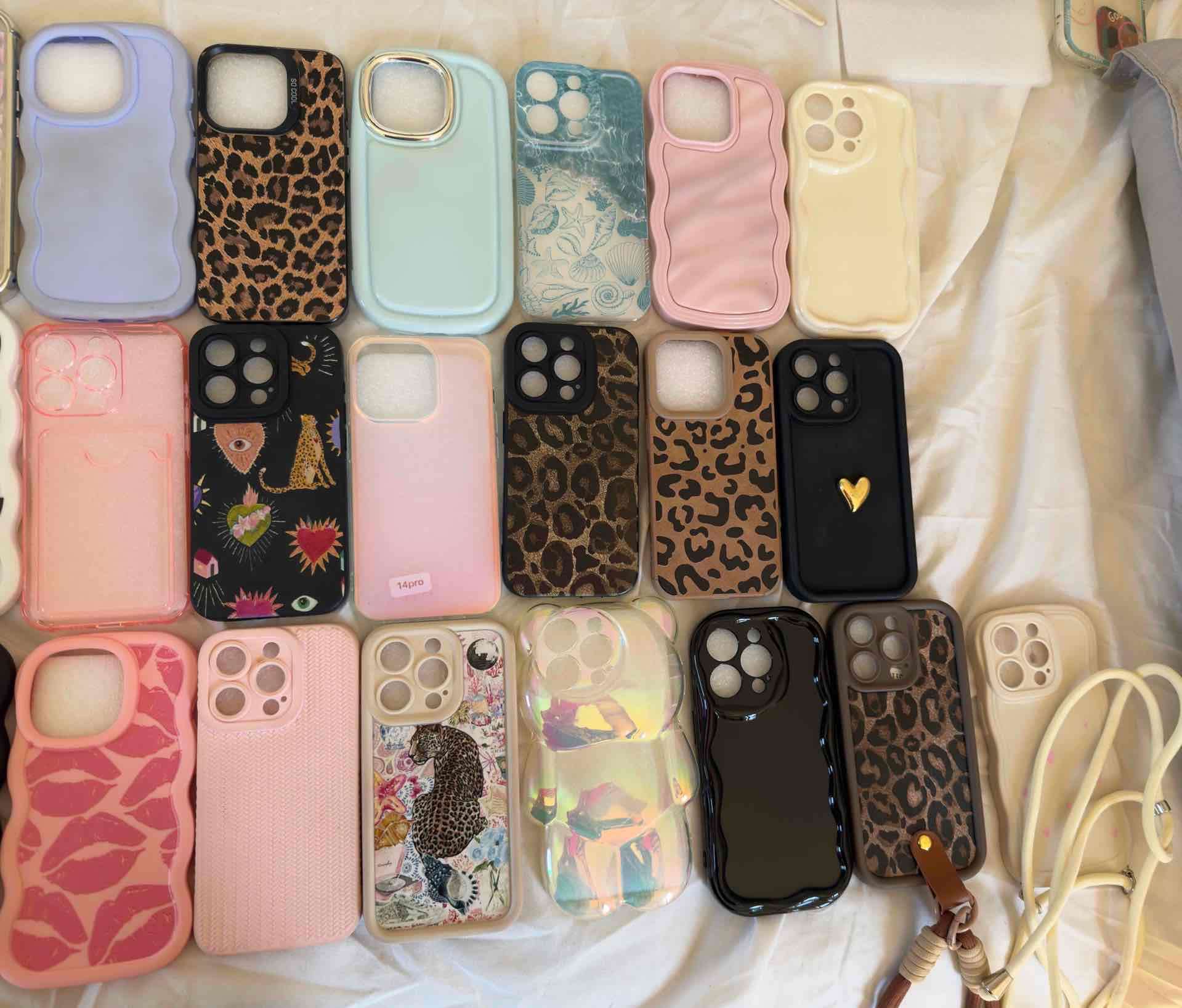 Set de carcazas para iPhone variados - 1