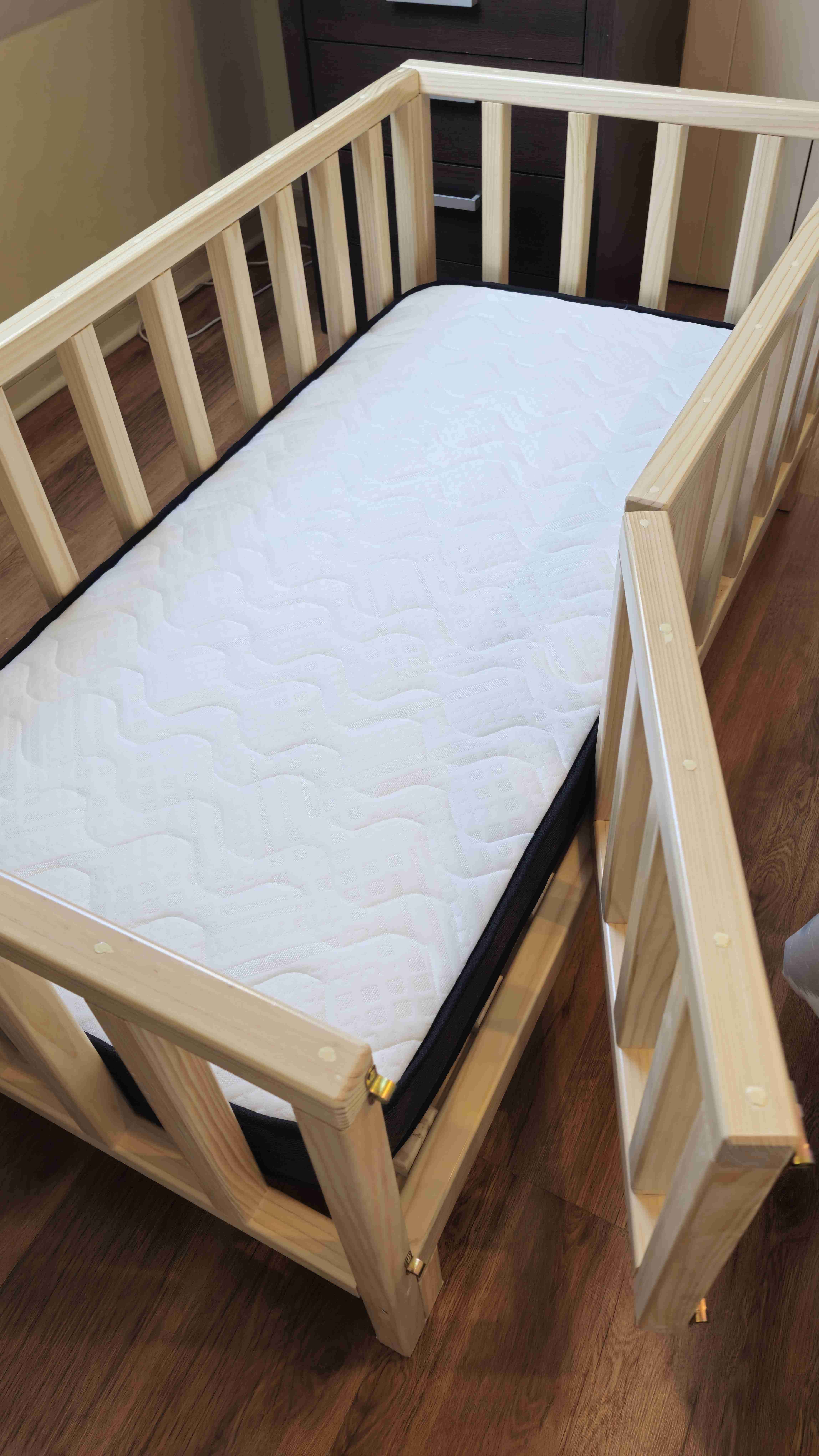 Cuna de madera para bebé - miniatura 3