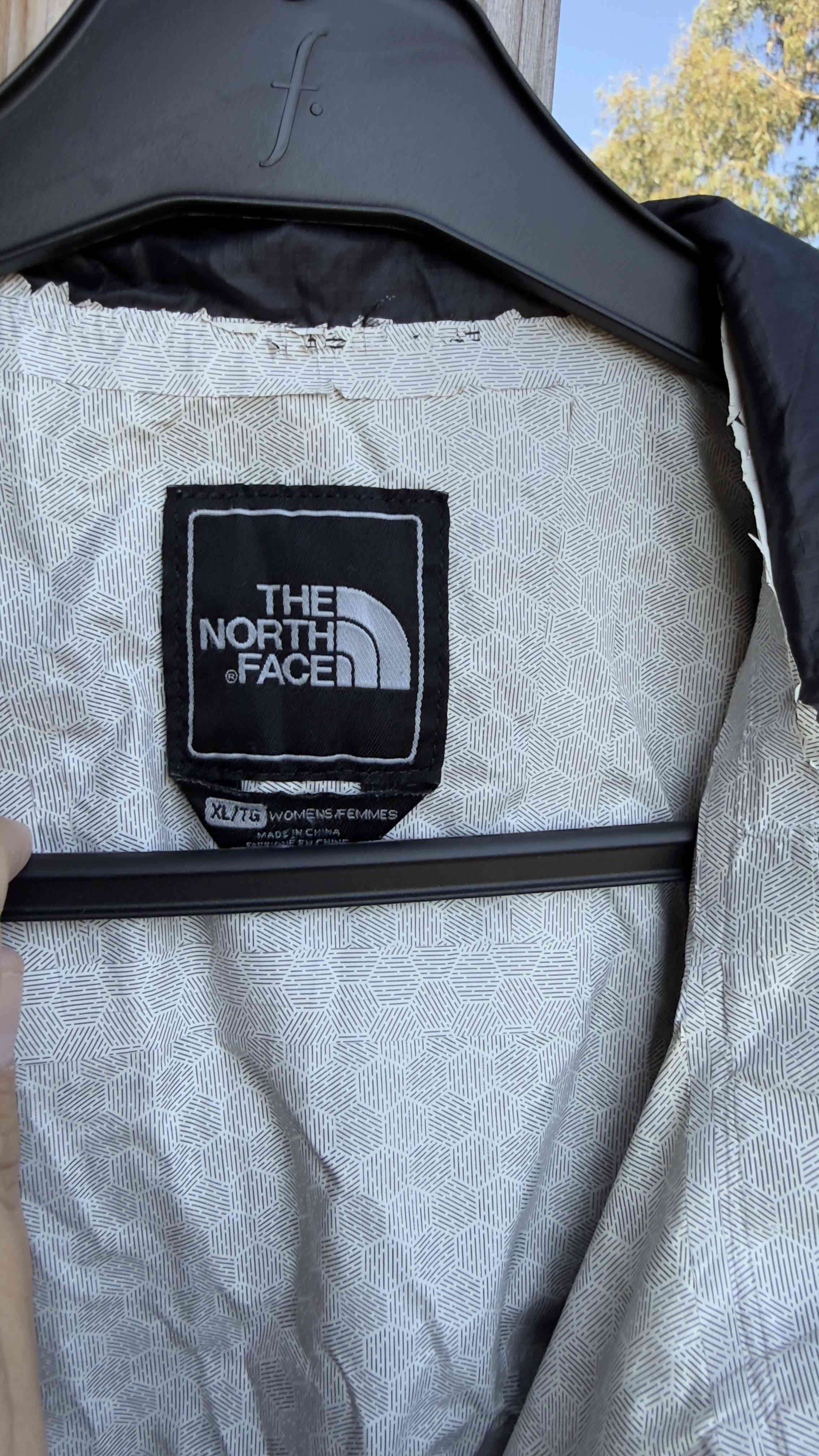 Chaqueta impermeable negra - miniatura 2