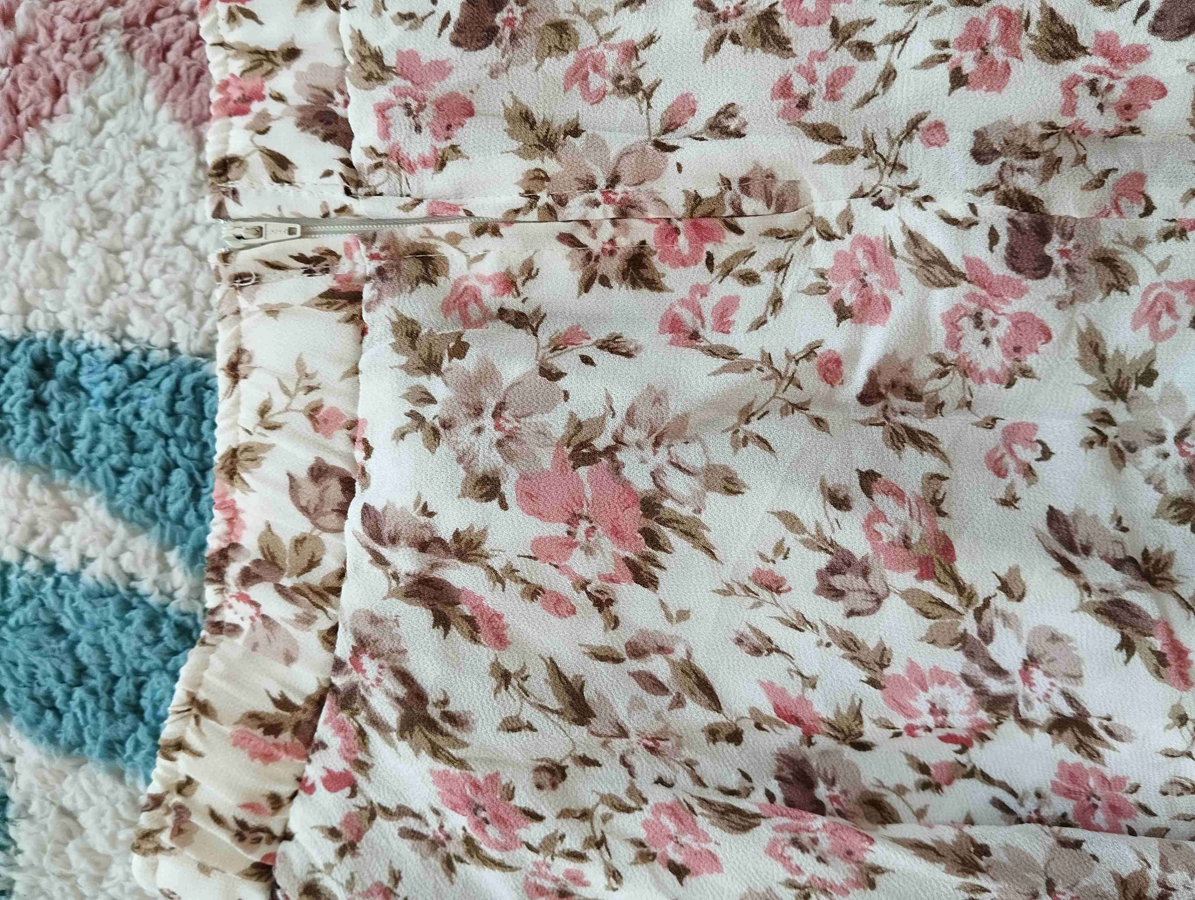 Falda floreada blanca - 5