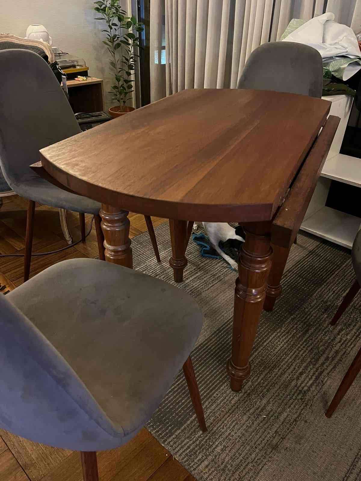 Juego de comedor con sillas - 2