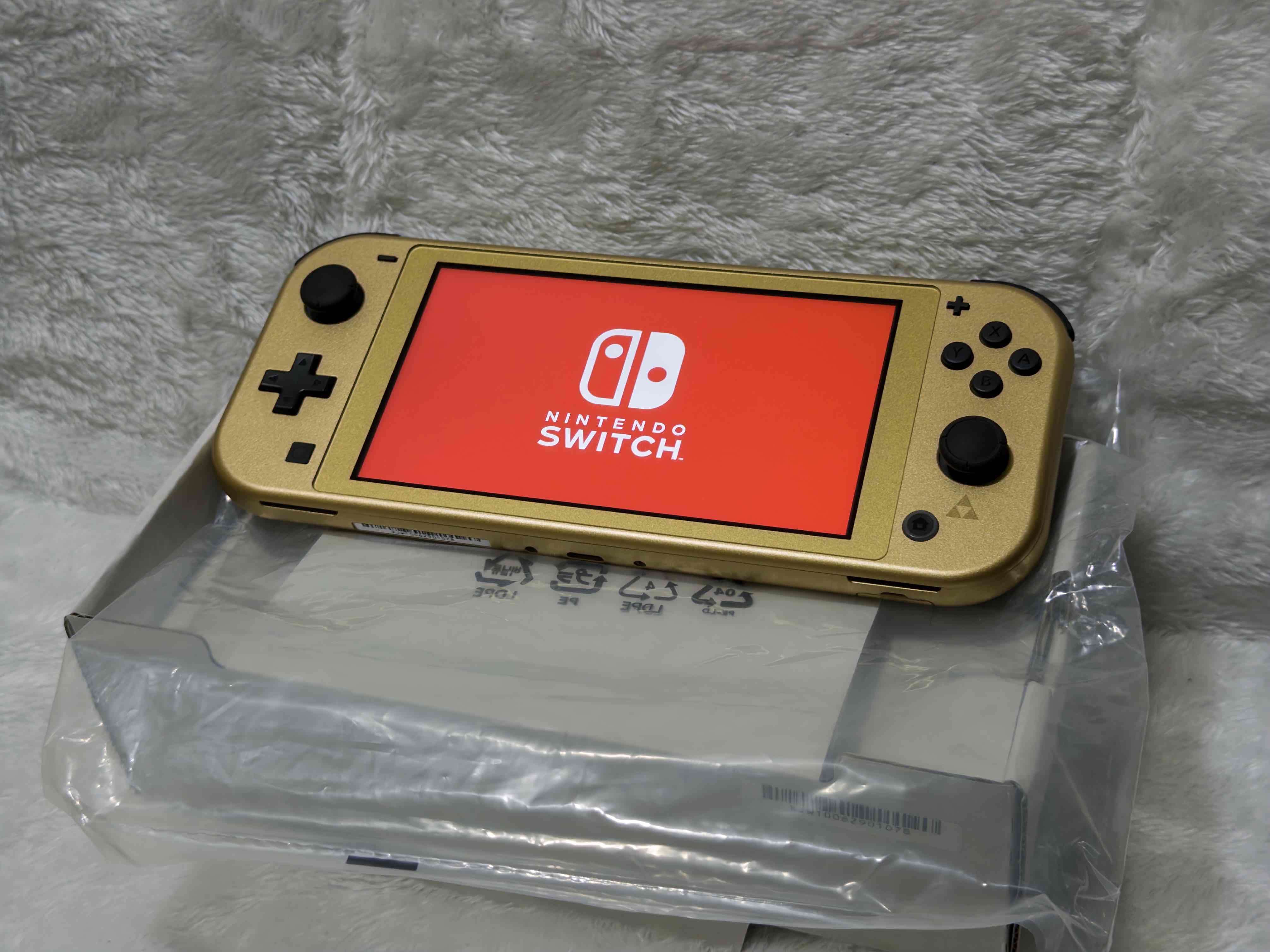 Nintendo Switch Lite Hyrule Edition 32gb - 4