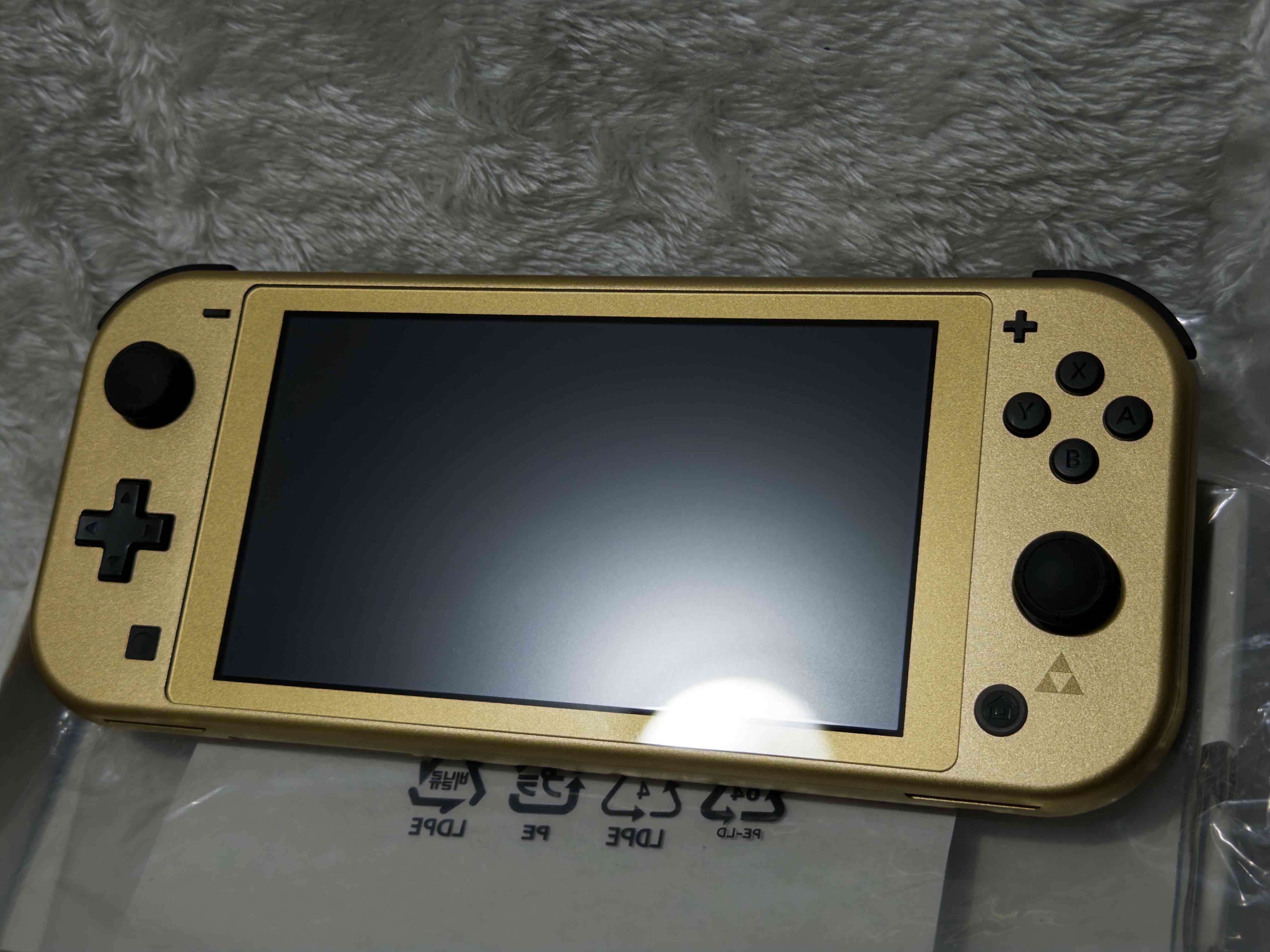 Nintendo Switch Lite Hyrule Edition 32gb - 6