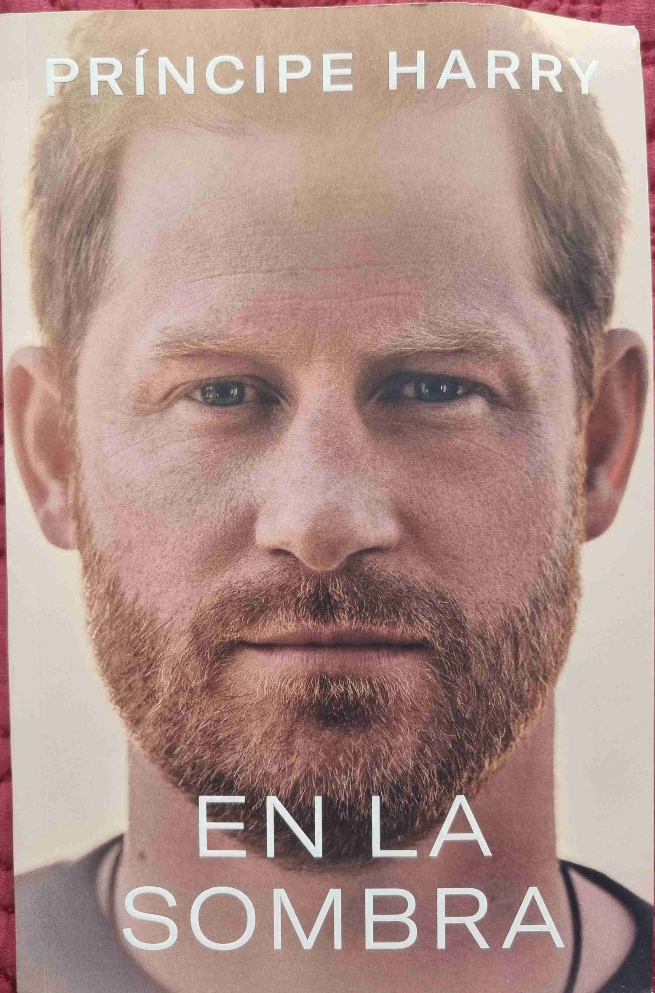 Libro 'En la Sombra' Príncipe Harry