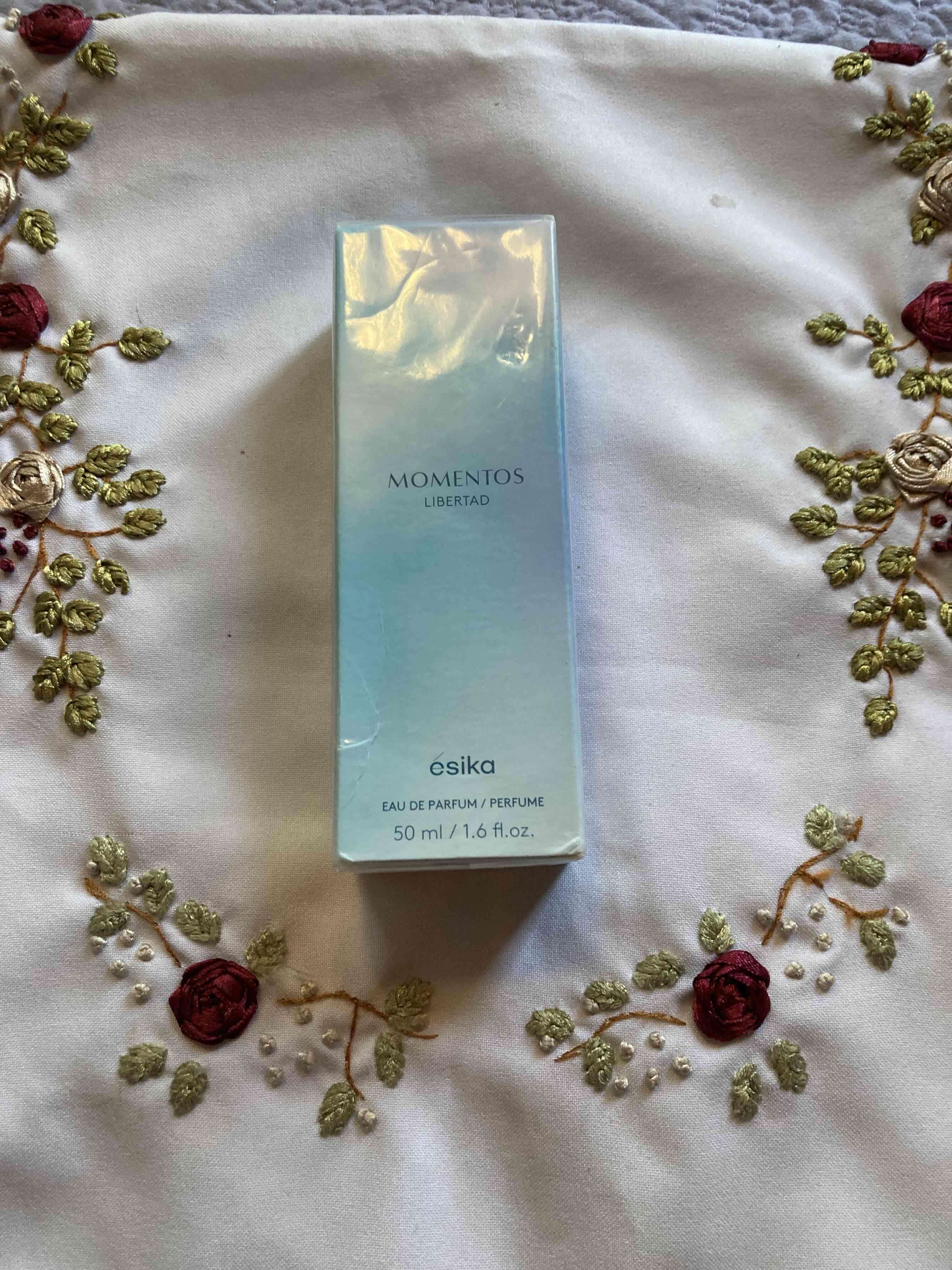 Perfume Esika Momentos Libertad - miniatura 2