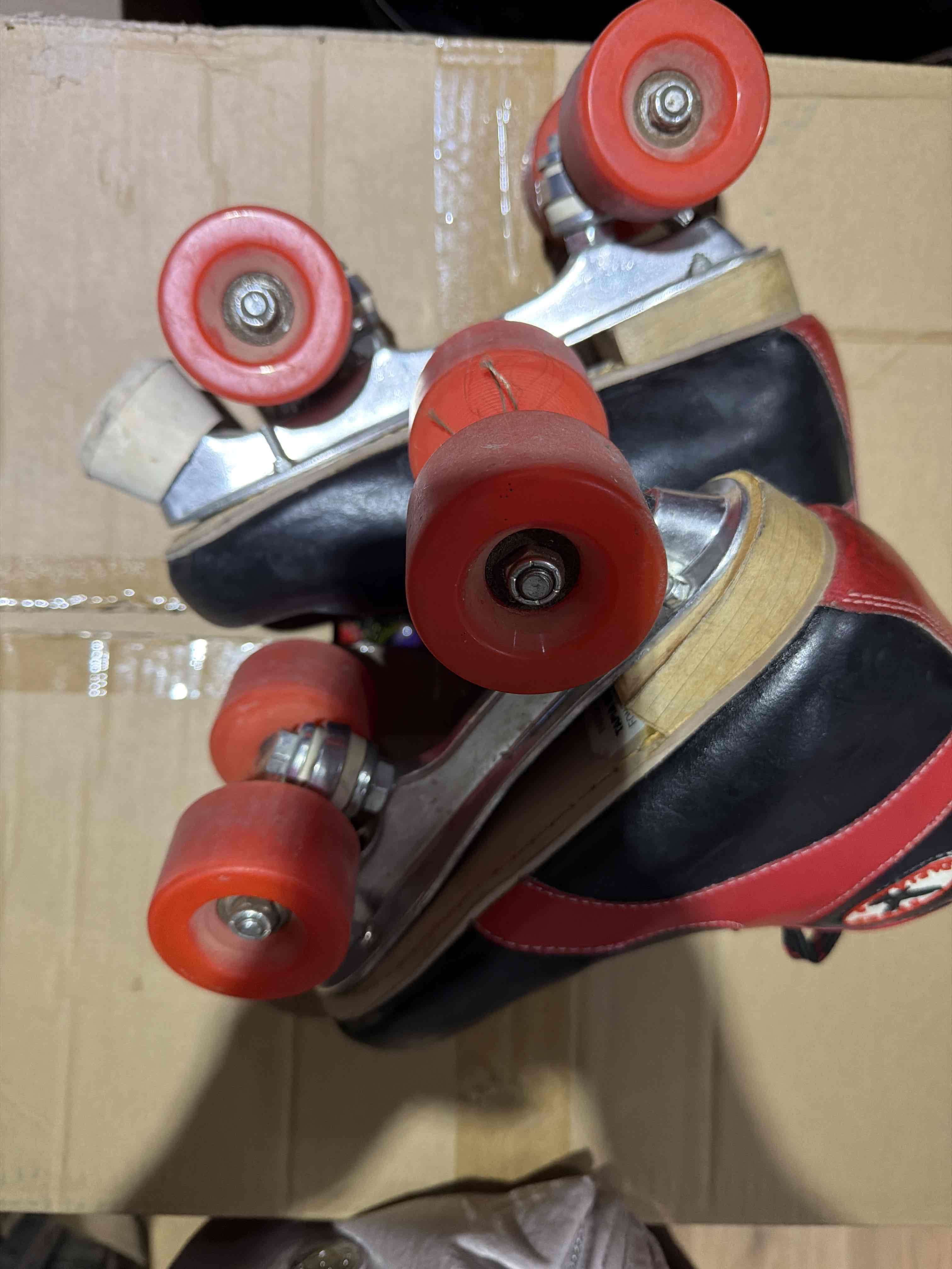 Patines hockey negro rojos - 3