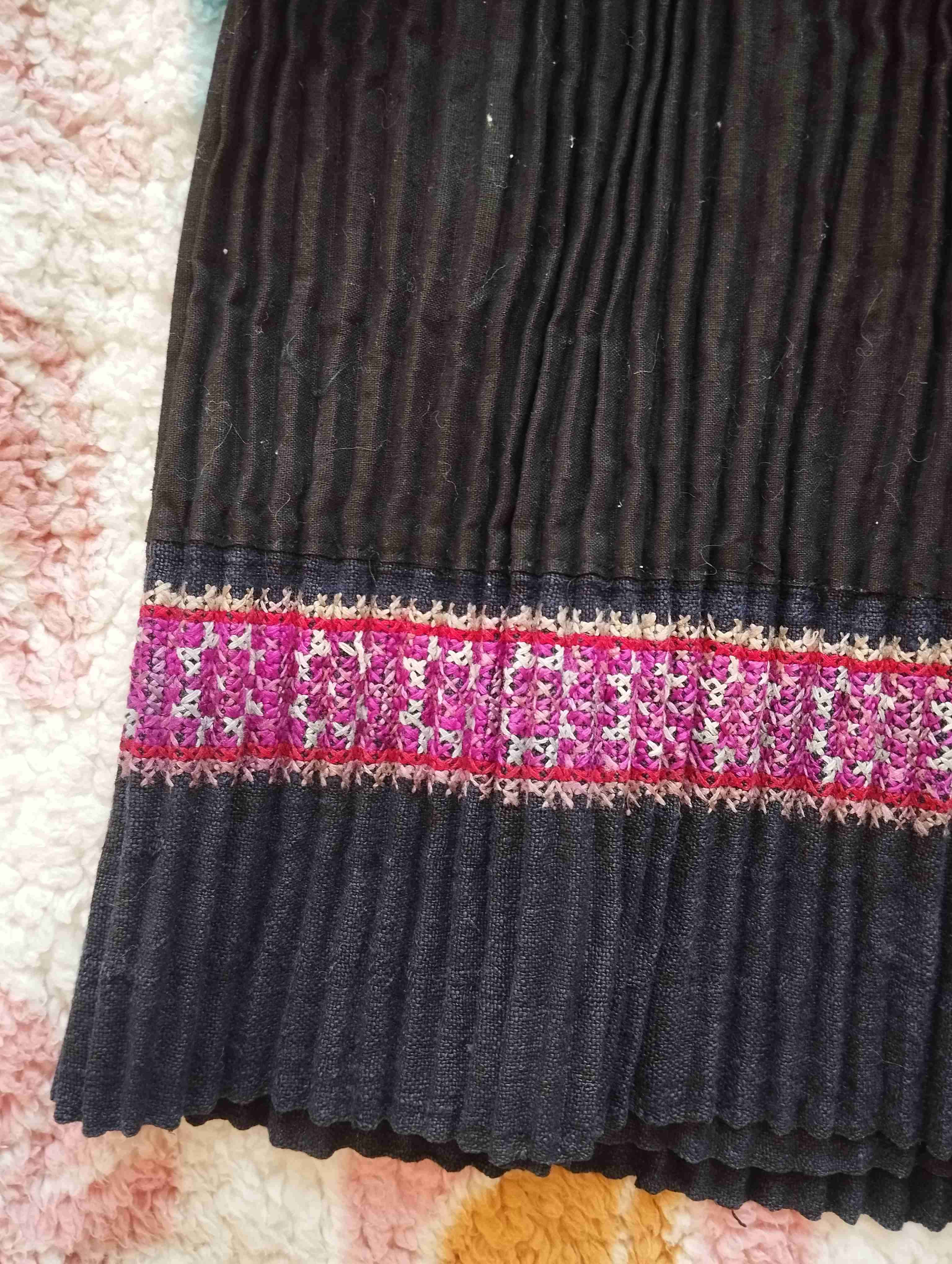 Falda Guizhou China - miniatura 2