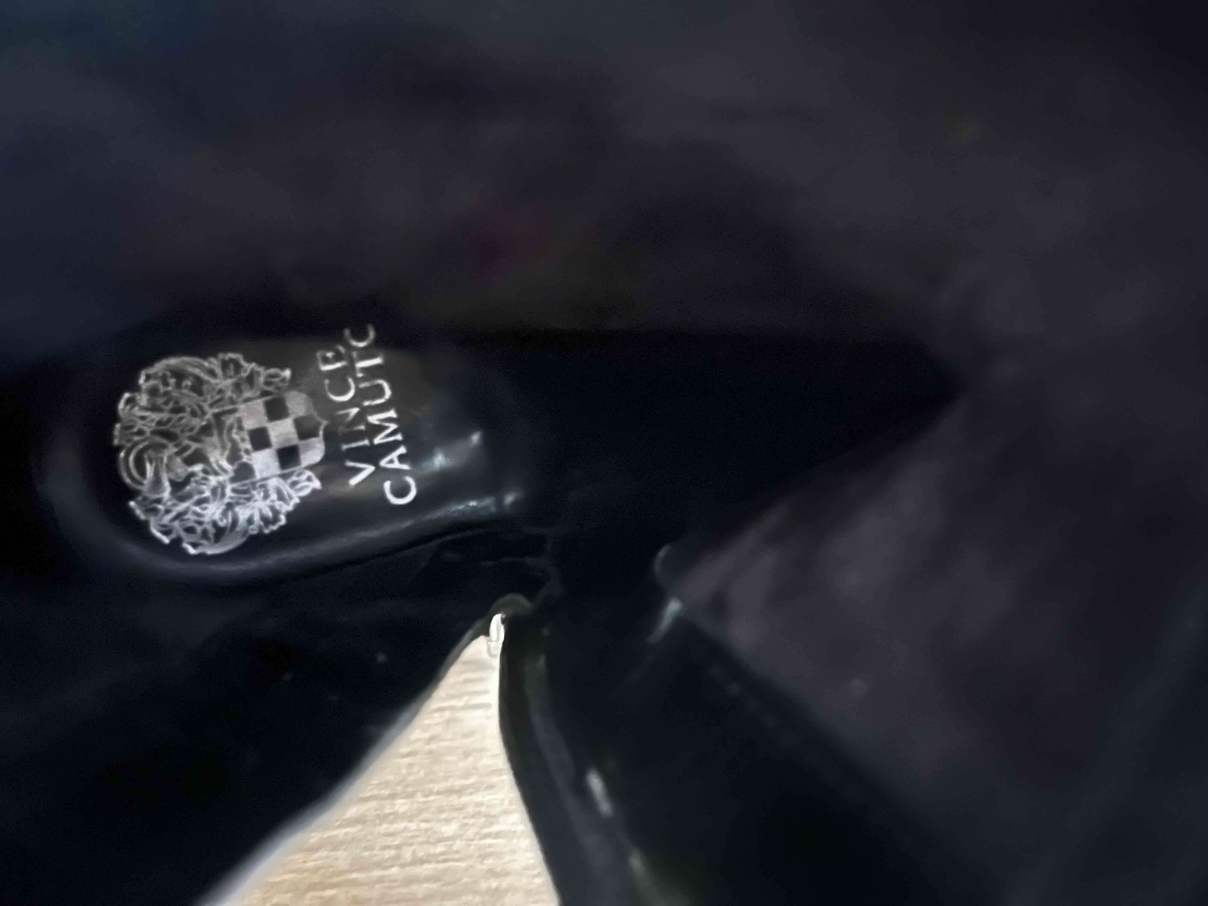 Botas negras con hebillas, marca vince camuto - miniatura 3