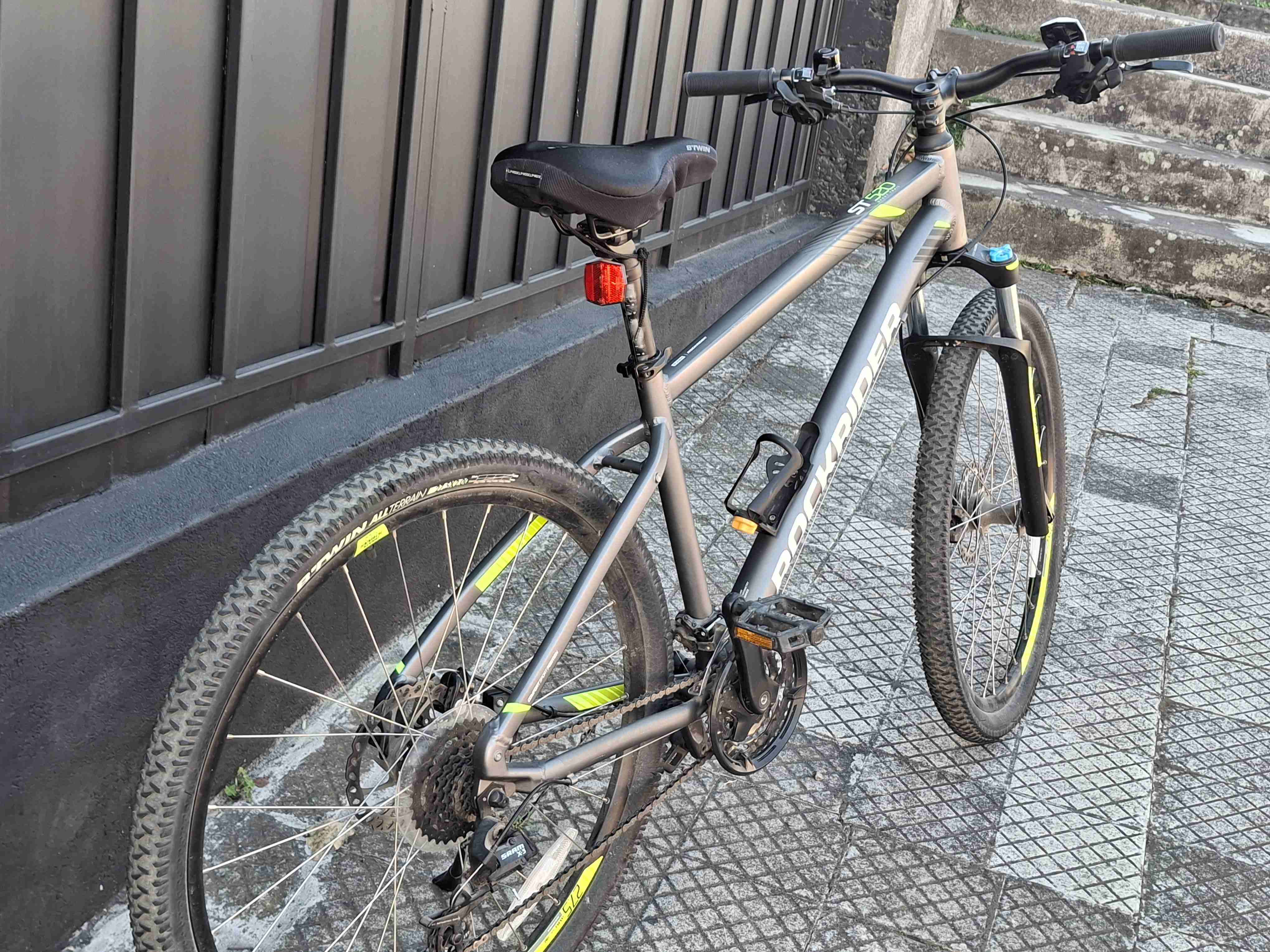 Bicicleta Rockrider ST520 - 4