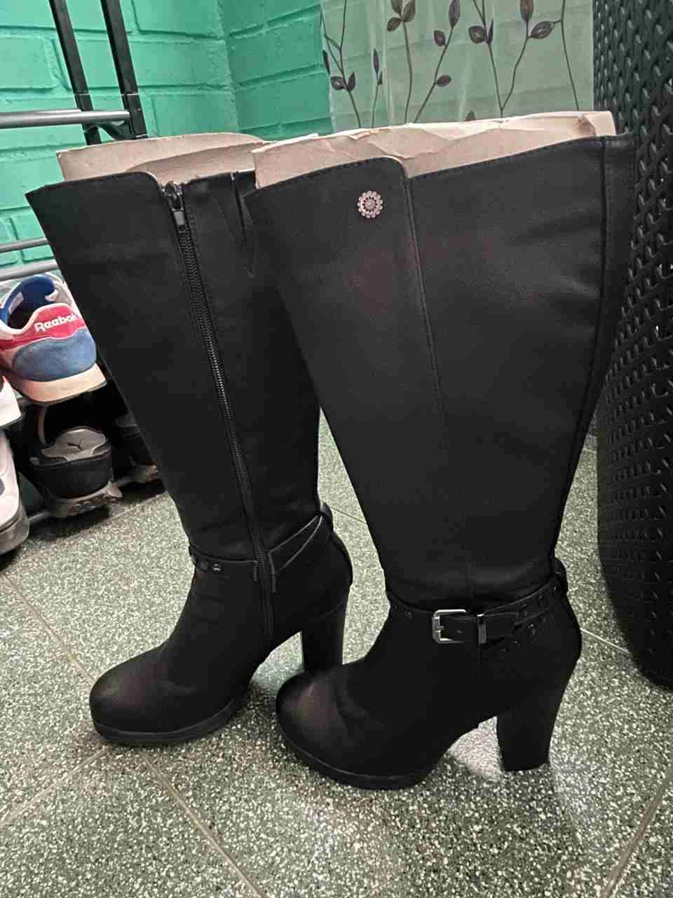 Botas negras altas con tacón - 3