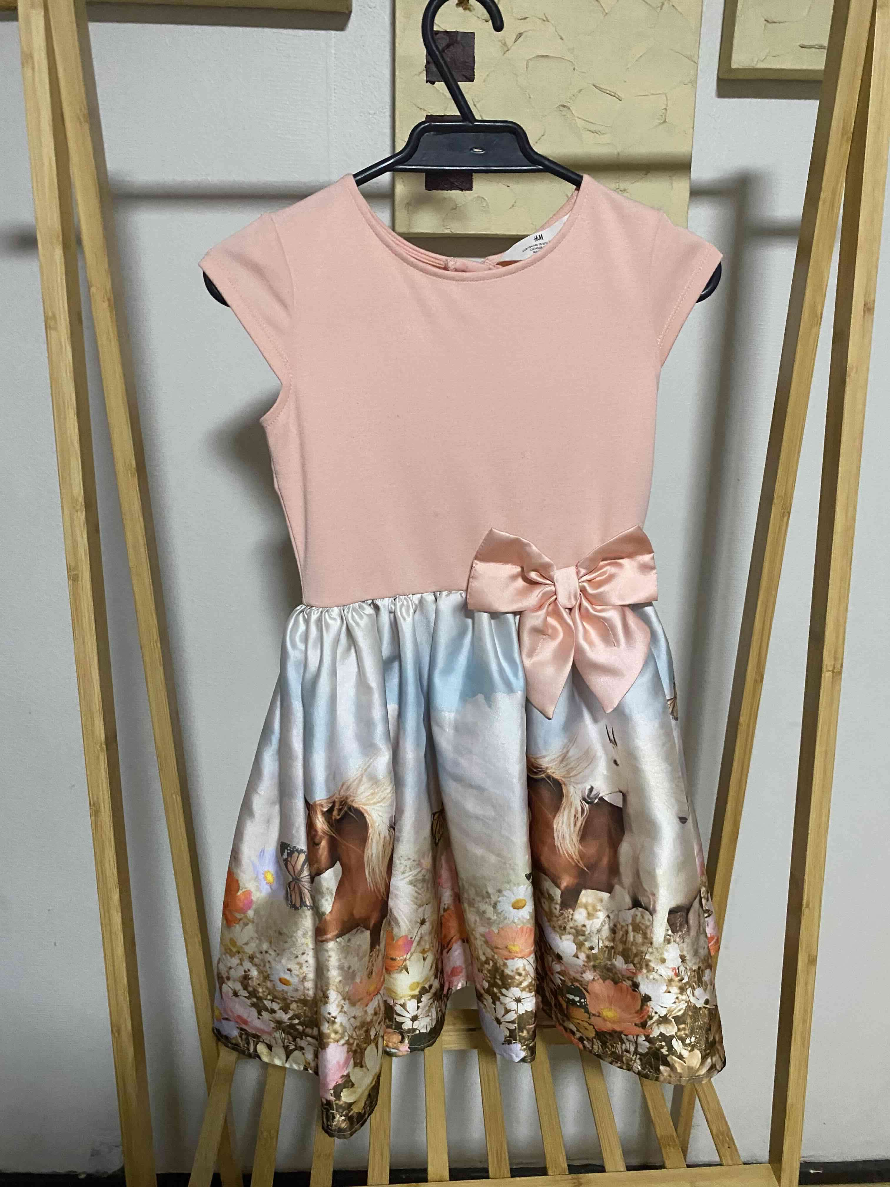 Vestido infantil rosa con estampado hym talla 10