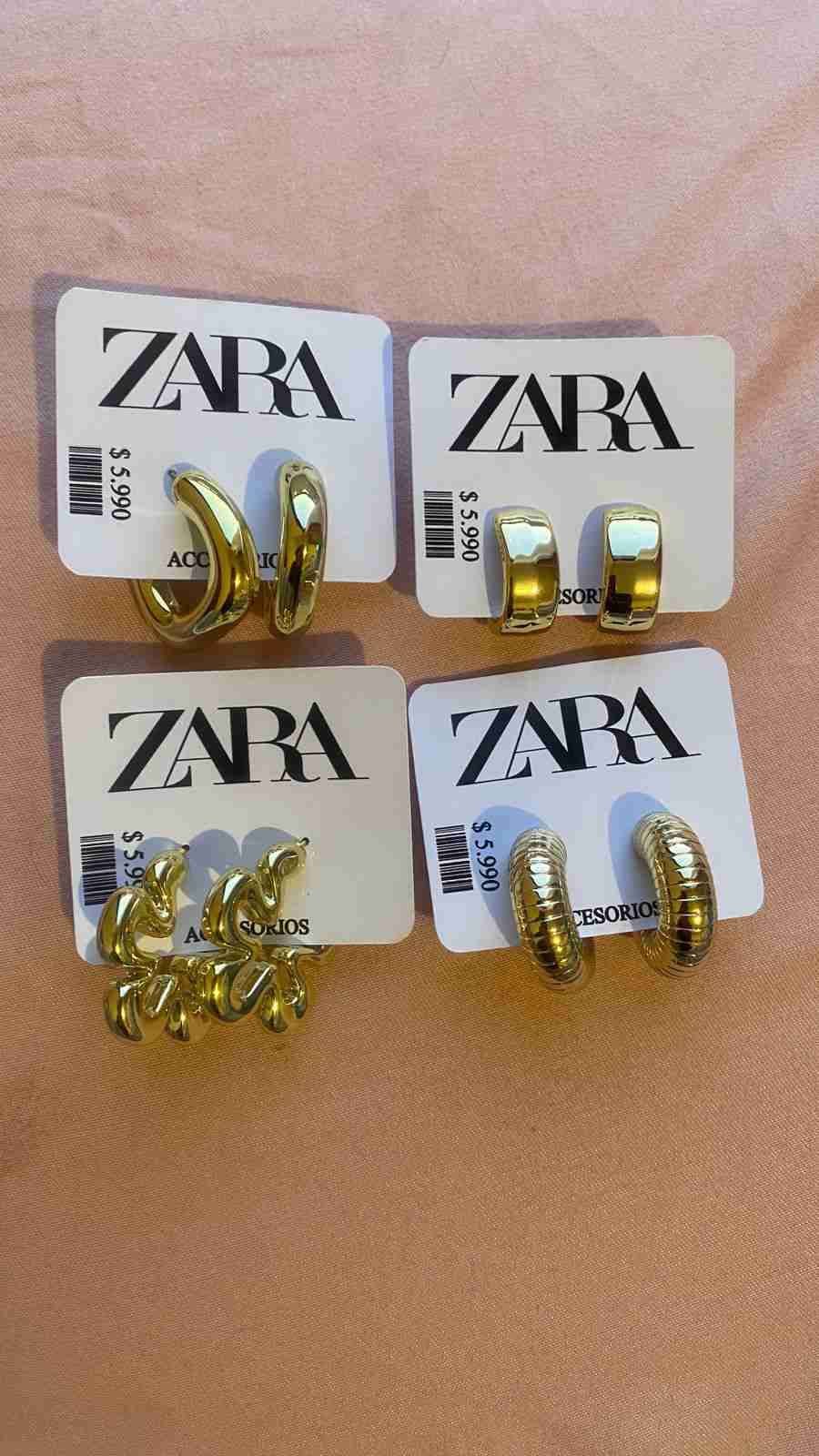 Set de aros dorados Zara