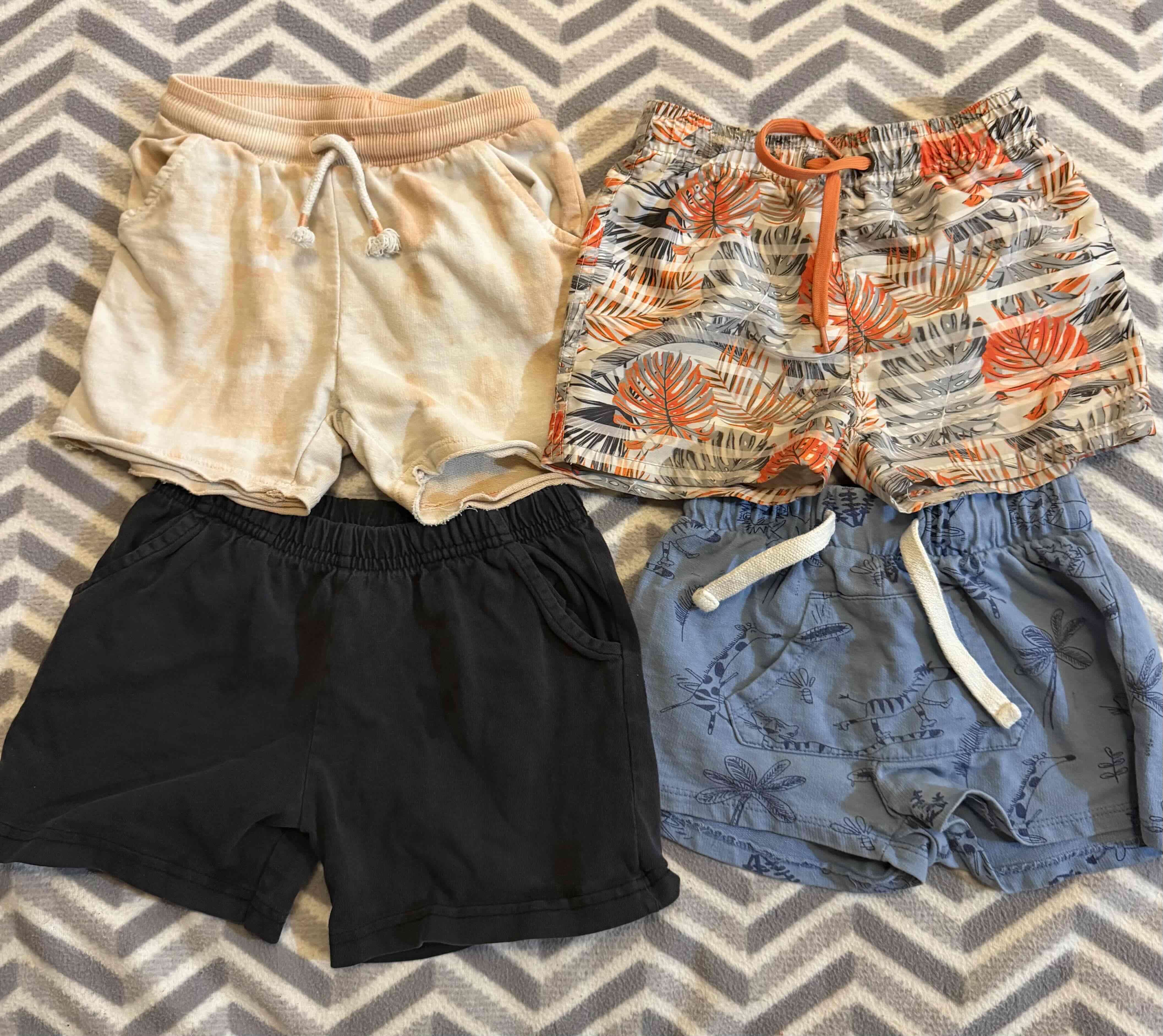 Lote de shorts para niños