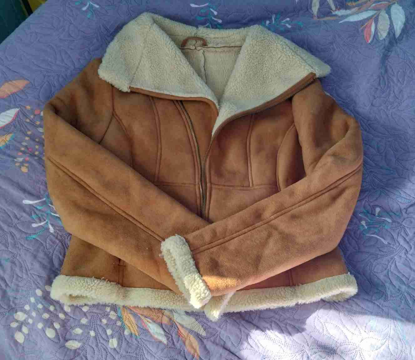 Chaqueta de gamuza café