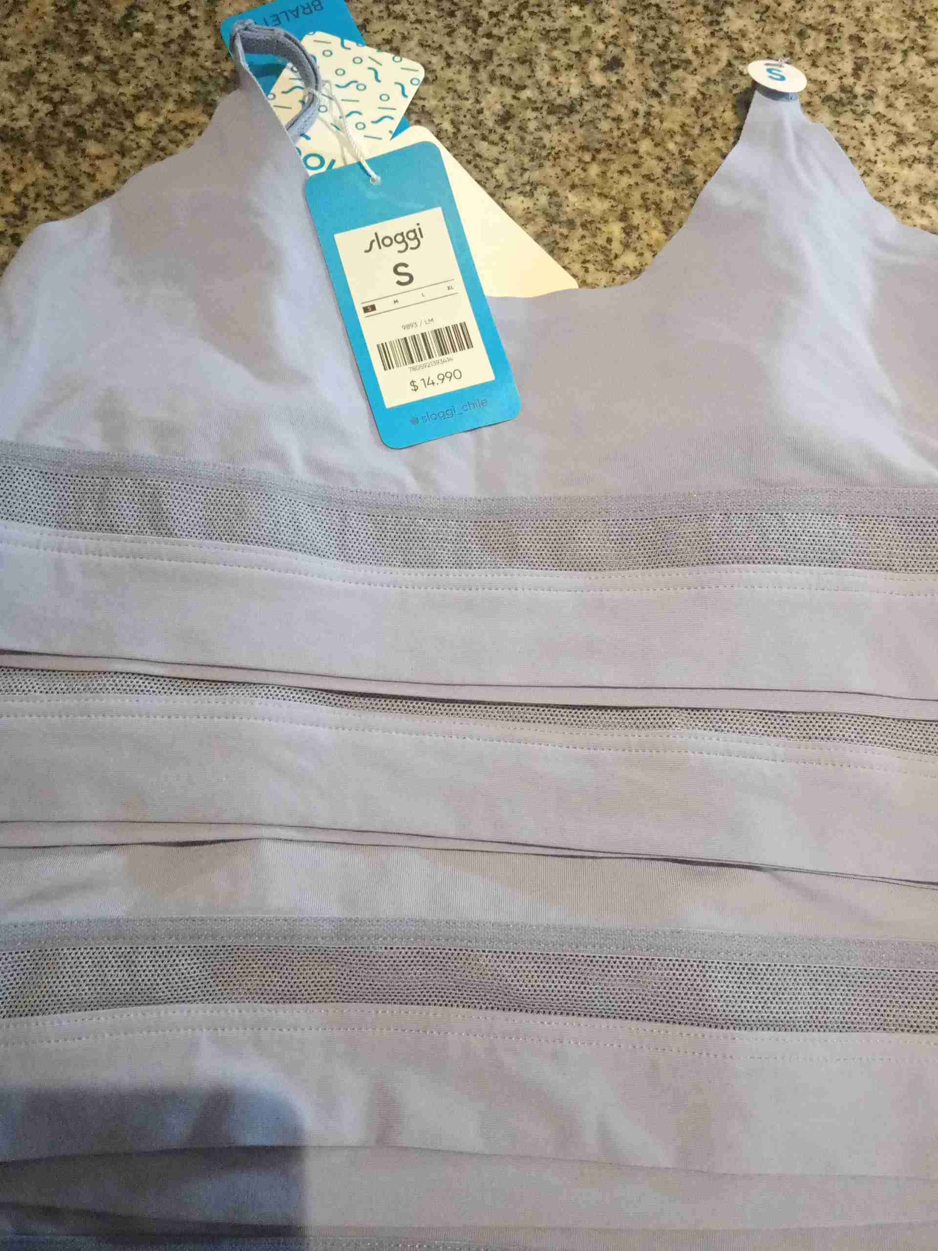 Sostén deportivo lila Sloggi talla S