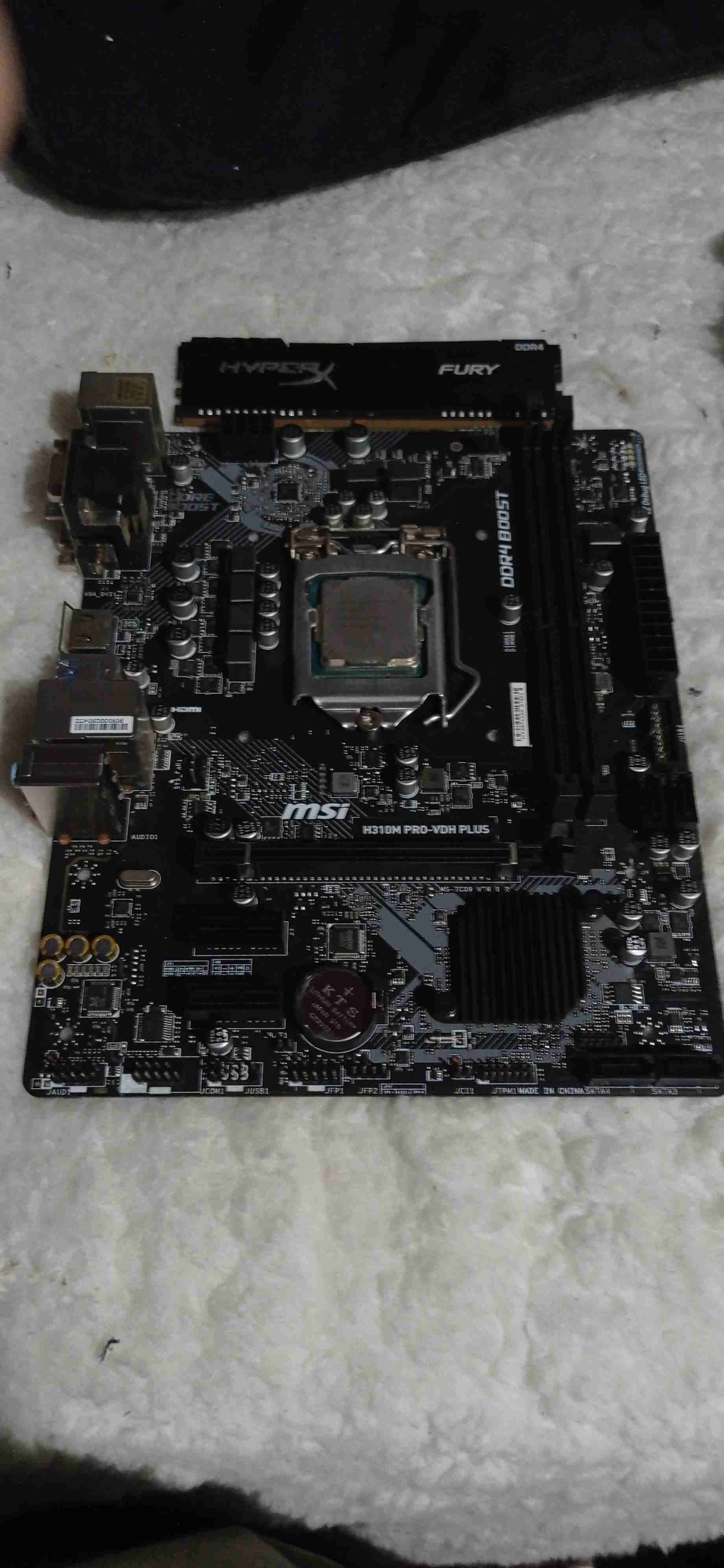 Pc ideal para jugar i3 8100 4 nucleos + 16 gb drr4 - miniatura 1